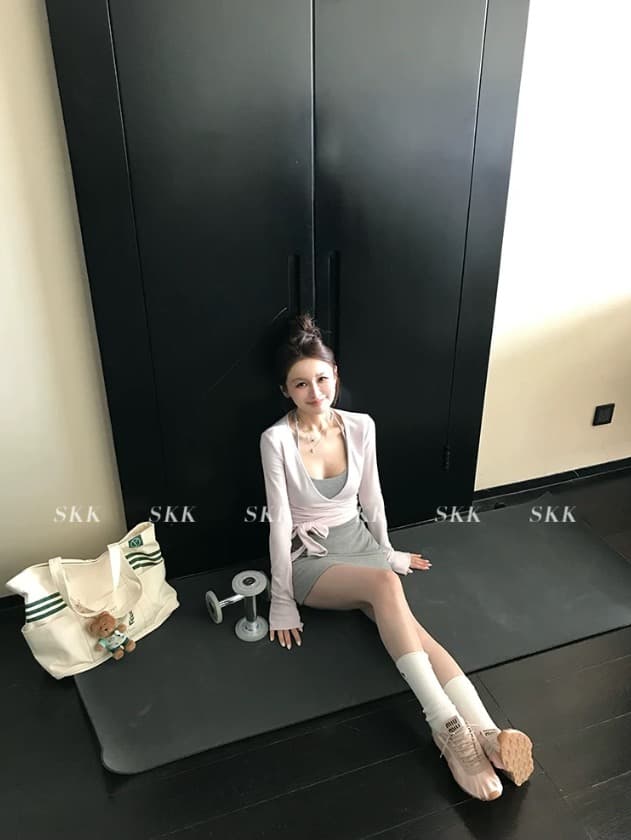 skk store 이슬 생각하기 같은 단락 럭셔리 센스 아세트산 주간 실크 양모 주요 추진력 발레 스트랩 긴팔 티셔츠 세트 상세 이미지 8
