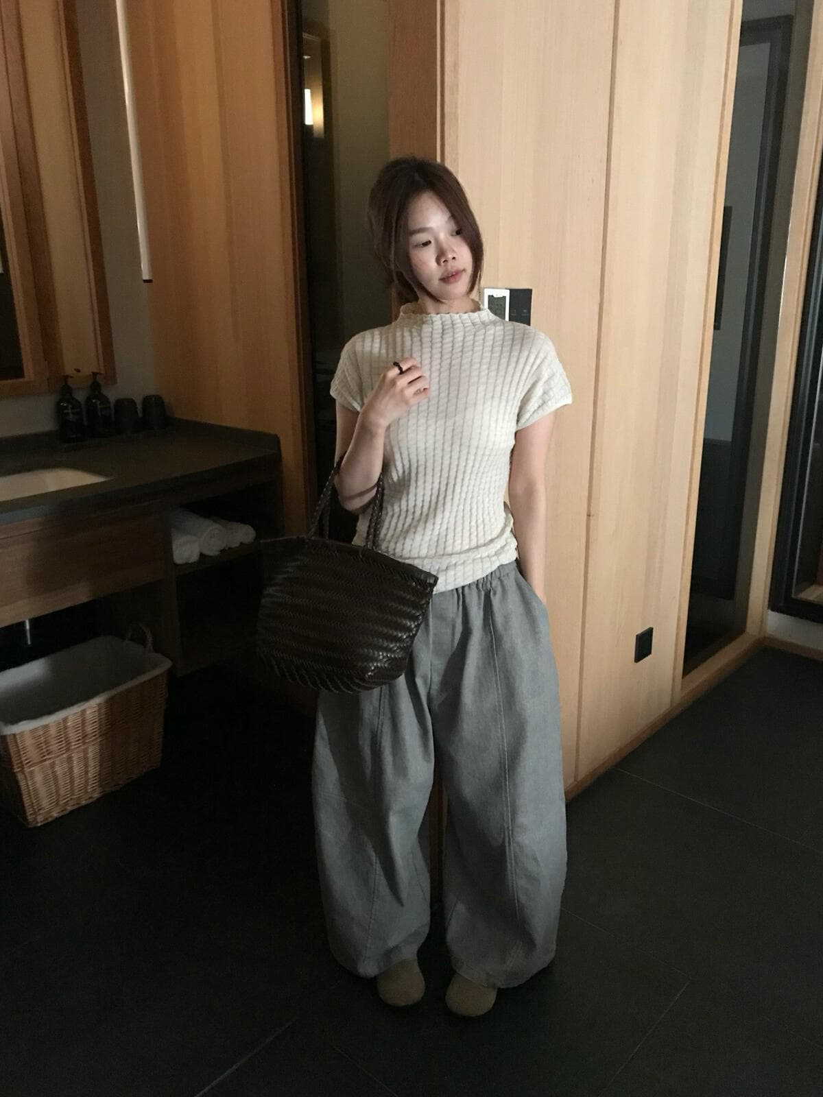 한 부서 미니멀리즘 다용도 후아 남편 그리드 반팔 맨위 라운드 넥 품격 인사이드 가져 가라. 니트 스웨터 여성 상세 이미지 16