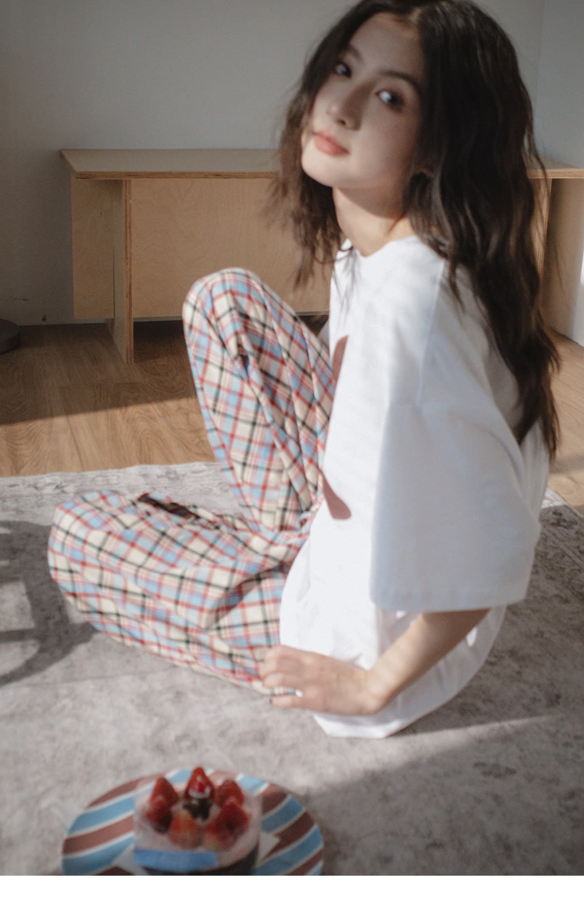 레트로 색상 그리드 하느님 바지 귀여운 단추 장식 디자인 봄 여름 루즈핏 슬림해 보이는 얇은 스타일 허리밴드 캐주얼 바지 여성 상세 이미지 7