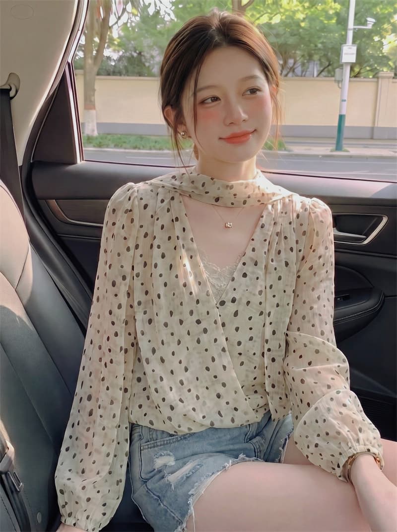 실사 빅 사이즈 페이크 레이어드 레이스 조각 도트 무늬 쉬폰 블라우스 여성 긴 소매 V넥 리본 몸매 가꾸기 맨위 부드러운