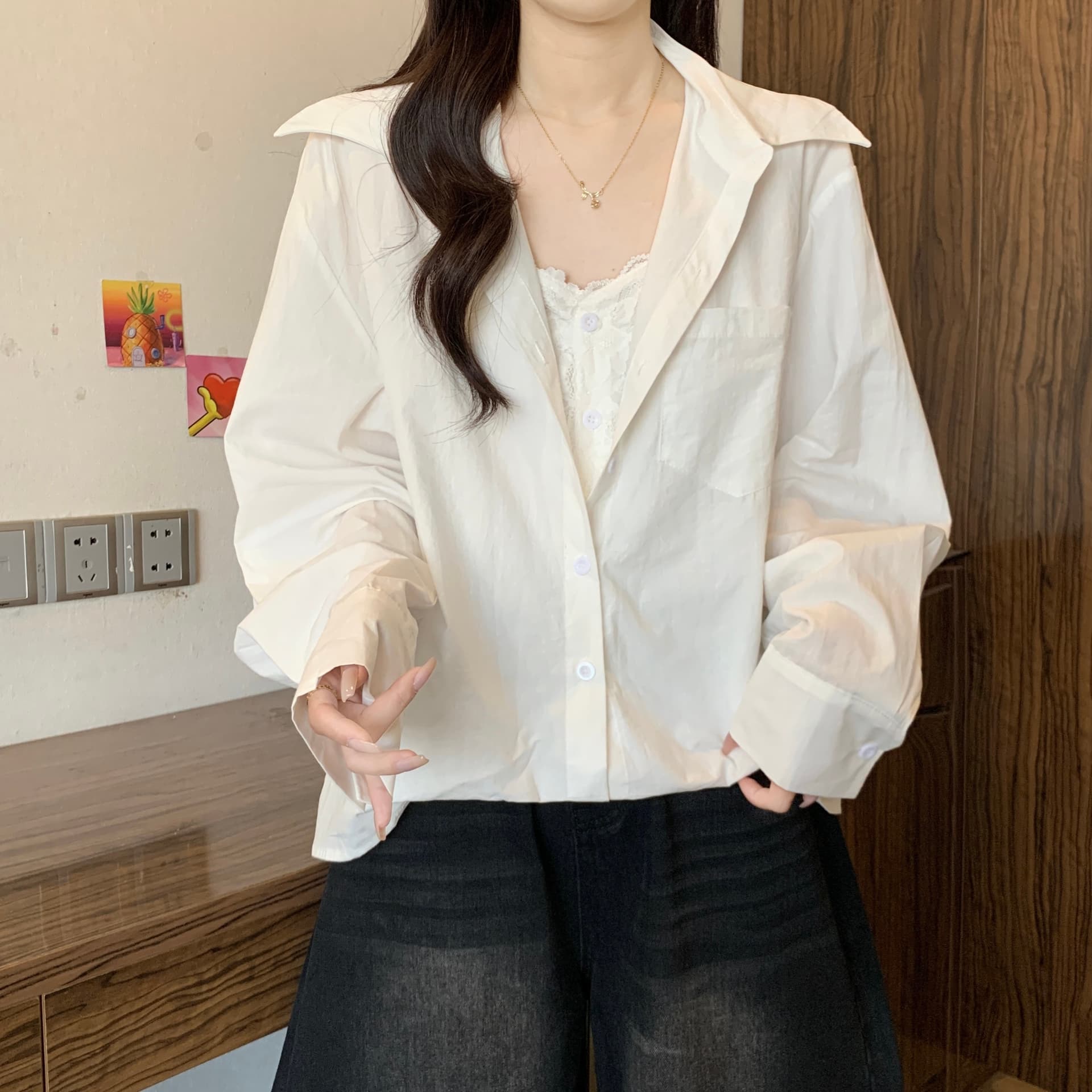 검정색 페이크 레이어드 레이스 측면 V넥 여성 셔츠 2026 새로운 이른 봄 빅 사이즈 지방 mm 슬림해 보이는 불규칙 맨위 상세 이미지 7
