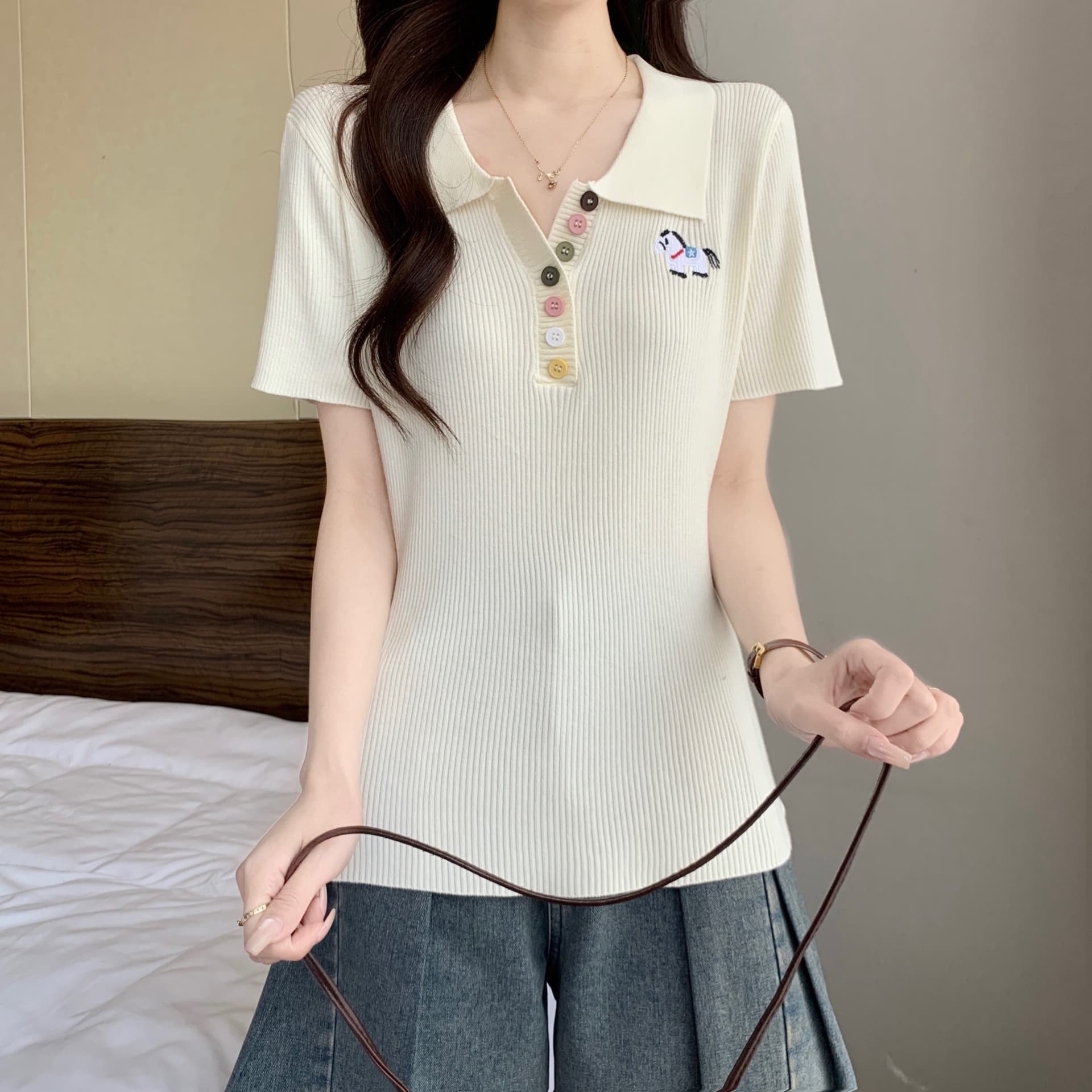 빅 사이즈 여성 의류 POLO 칼라 얼음 실크 니트 맨위 여성 여름 연령 감소 외국 가스 패션 맨위 자수 반팔 여성 상세 이미지 20