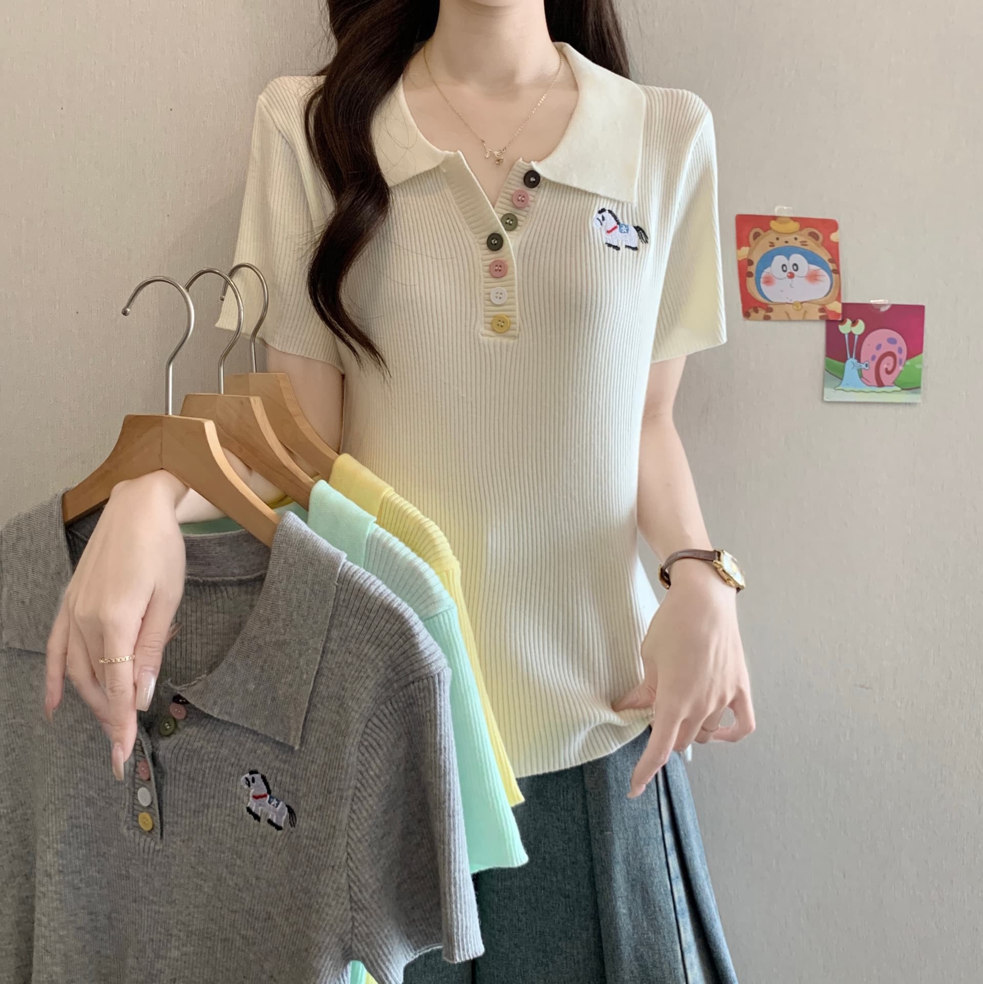 빅 사이즈 여성 의류 POLO 칼라 얼음 실크 니트 맨위 여성 여름 연령 감소 외국 가스 패션 맨위 자수 반팔 여성 상세 이미지 15
