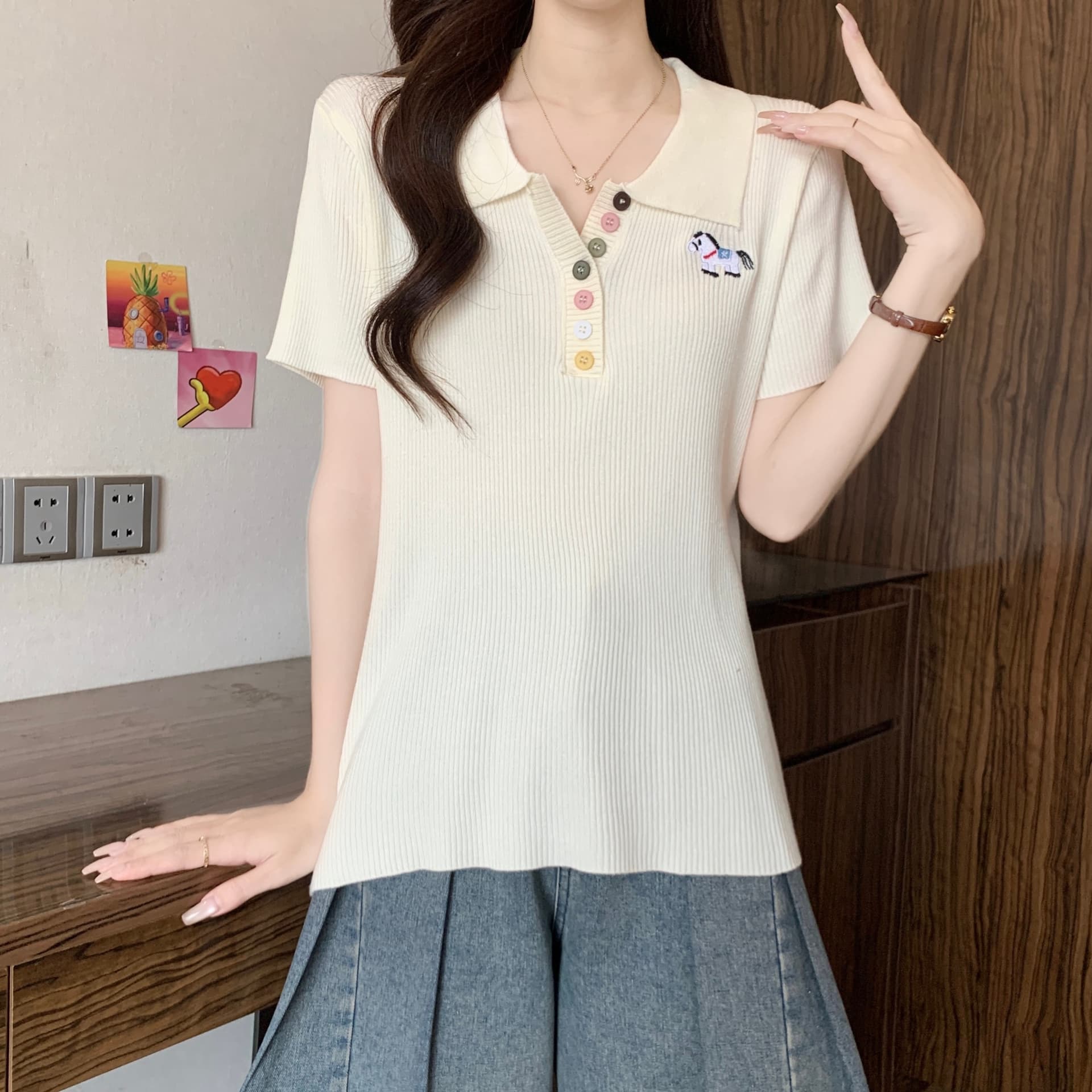 빅 사이즈 여성 의류 POLO 칼라 얼음 실크 니트 맨위 여성 여름 연령 감소 외국 가스 패션 맨위 자수 반팔 여성 상세 이미지 16