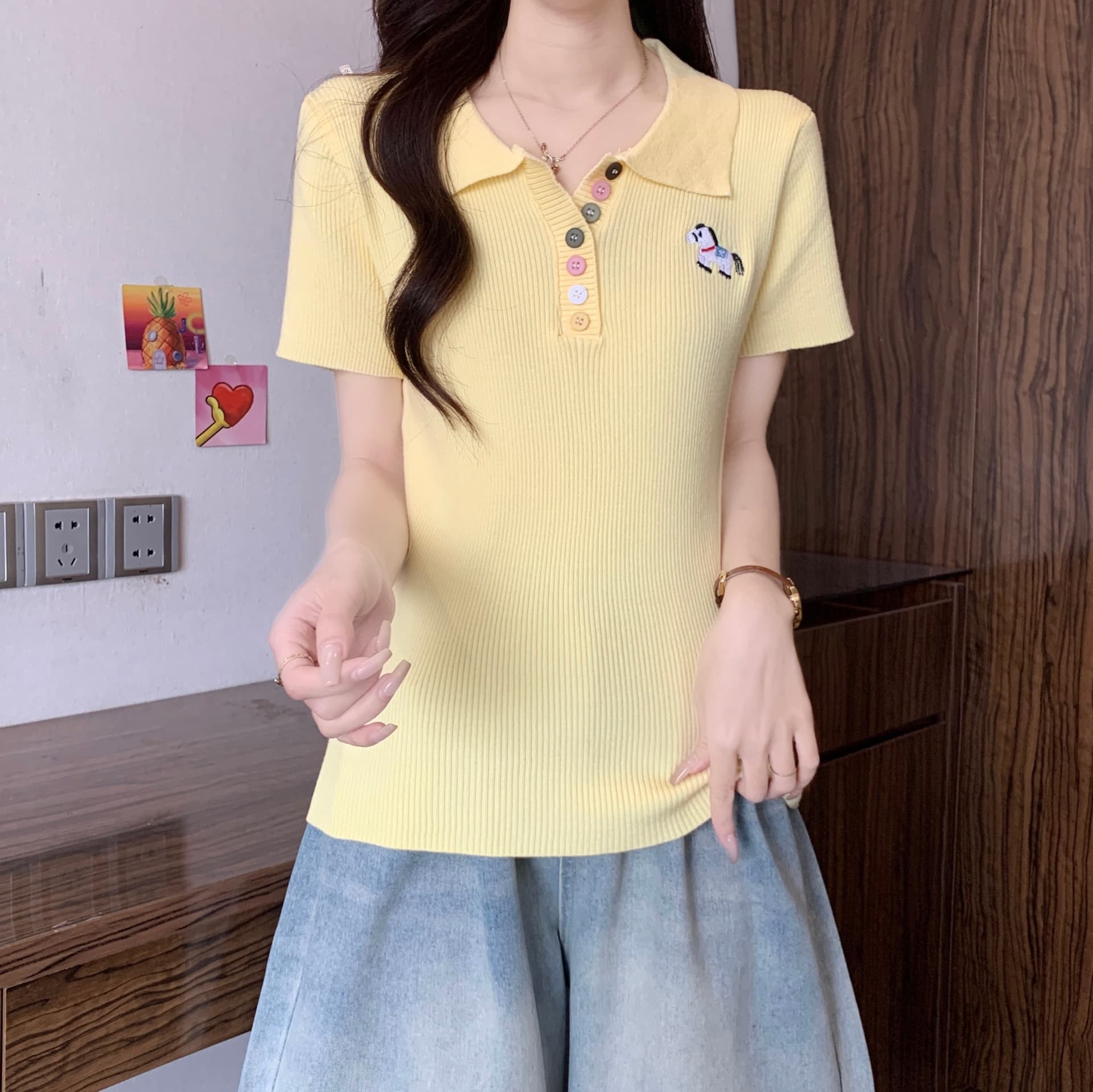 빅 사이즈 여성 의류 POLO 칼라 얼음 실크 니트 맨위 여성 여름 연령 감소 외국 가스 패션 맨위 자수 반팔 여성 상세 이미지 27