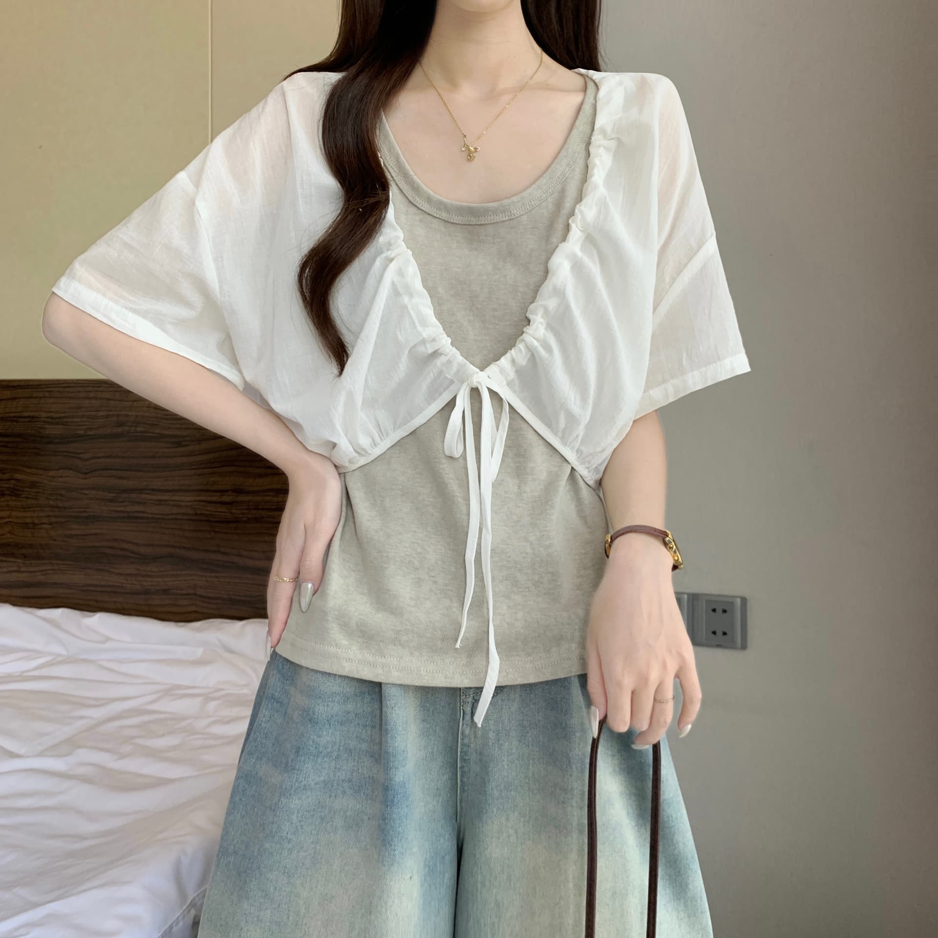 빅 사이즈 디자인 센스 연령 감소 배색 페이크 레이어드 반팔 티셔츠 여성 2026 여름 새로운 슬림해 보이는 허리 수축 짧은 맨위 상세 이미지 20