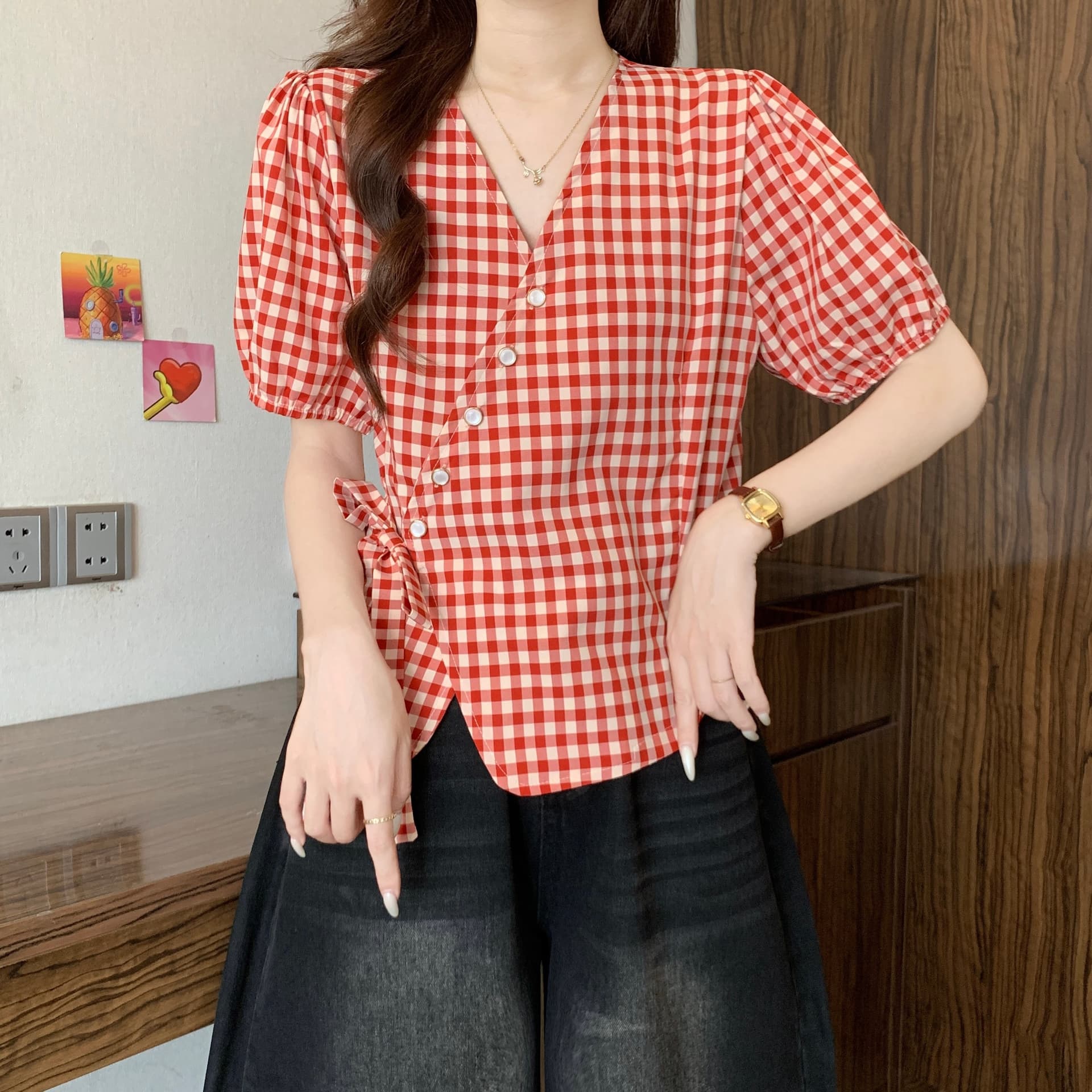 빅 사이즈 V넥 빨간색 체크무늬 레이스업 반팔 여성 셔츠 여름 지방 mm 슬림해 보이는 연령 감소 슈퍼 잘 생긴 작은 셔츠 맨위 상세 이미지 7