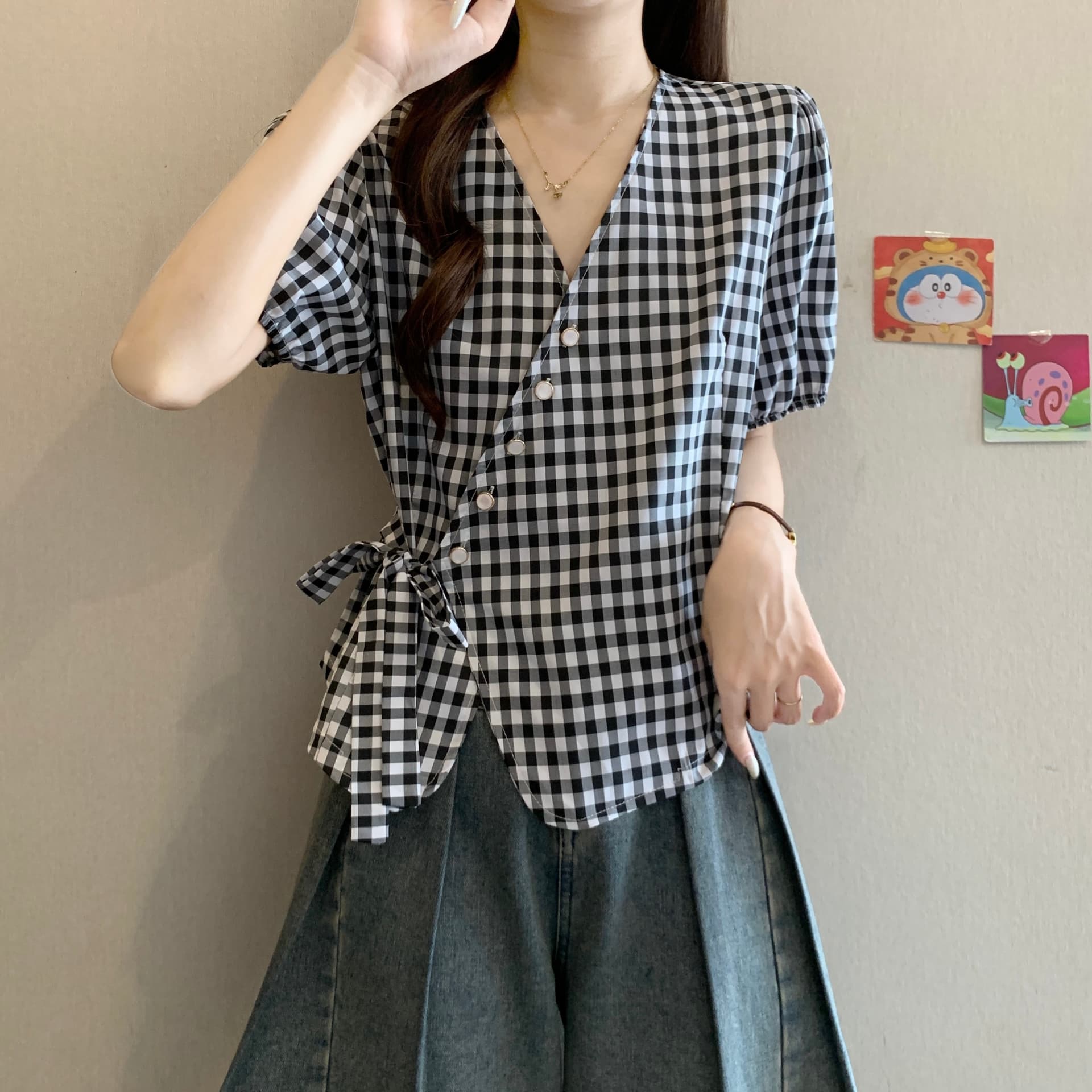 빅 사이즈 V넥 빨간색 체크무늬 레이스업 반팔 여성 셔츠 여름 지방 mm 슬림해 보이는 연령 감소 슈퍼 잘 생긴 작은 셔츠 맨위 상세 이미지 11