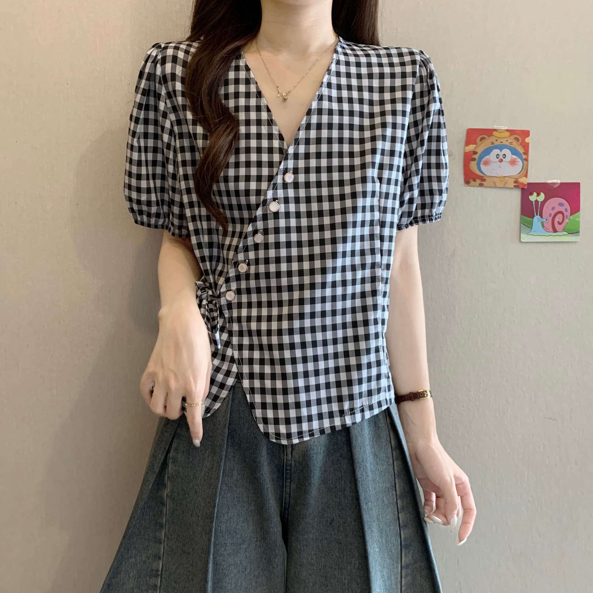 빅 사이즈 V넥 빨간색 체크무늬 레이스업 반팔 여성 셔츠 여름 지방 mm 슬림해 보이는 연령 감소 슈퍼 잘 생긴 작은 셔츠 맨위 상세 이미지 13