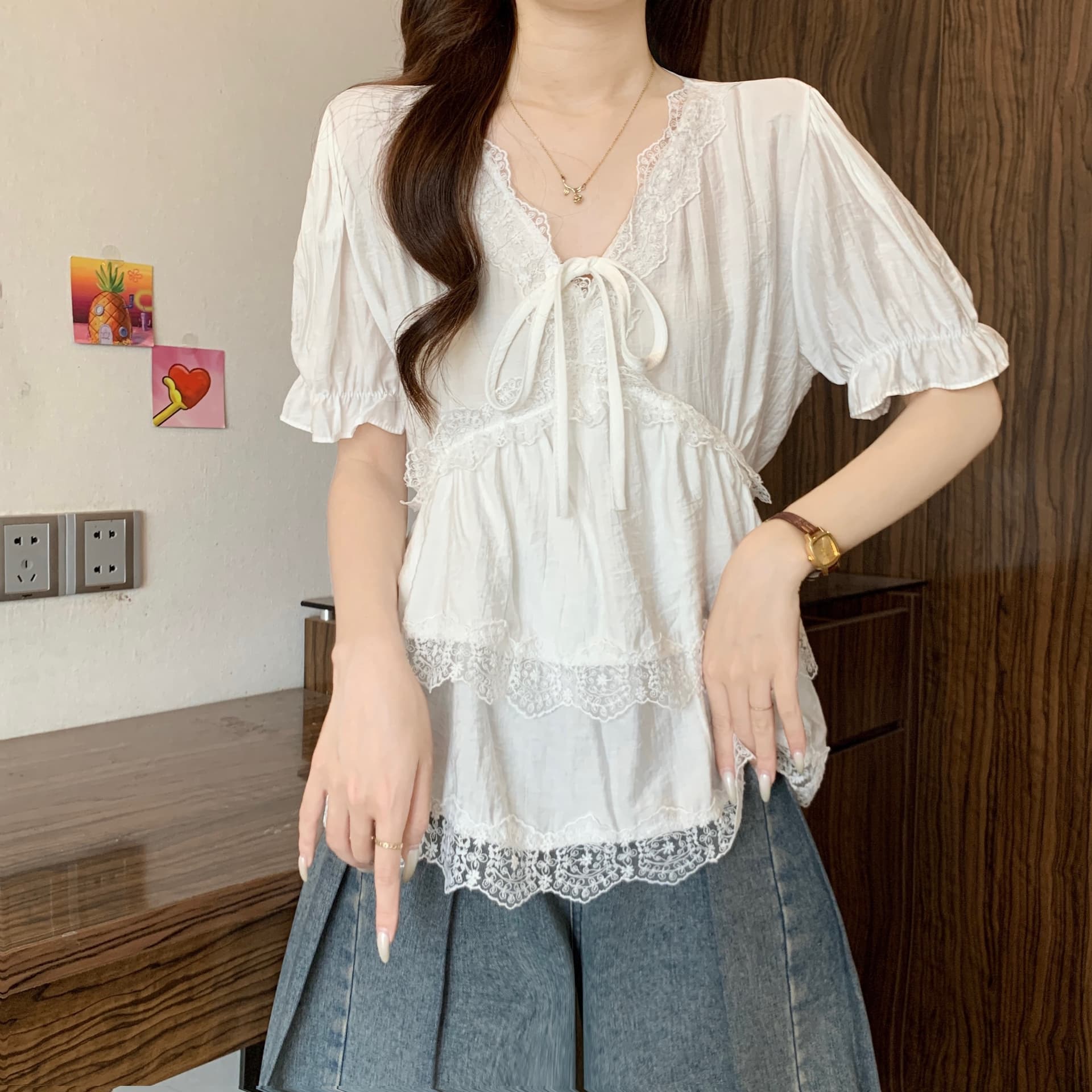 여름 빅 사이즈 여성 의류 살구 V넥 레이스 조각 반팔 맨위 여성 요정 가스 레이스 레이스업 작은 셔츠 아름다운 셔츠 상세 이미지 17