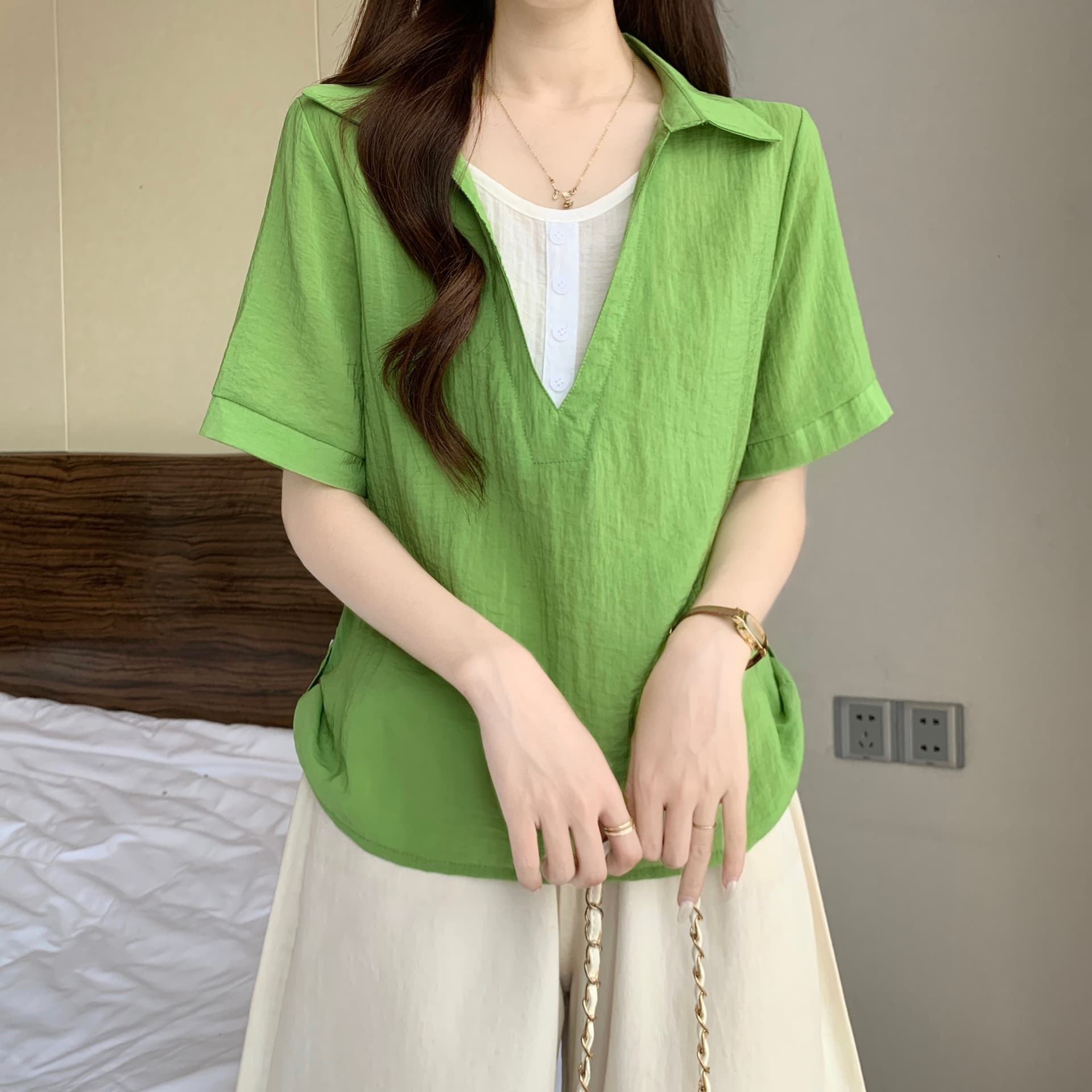 페이크 레이어드 V넥 반팔 만나는 여성 셔츠 여름 새로운 빅 사이즈 지방 mm 슬림해 보이는 루즈핏 표지 배 캐주얼 맨위 상세 이미지 28