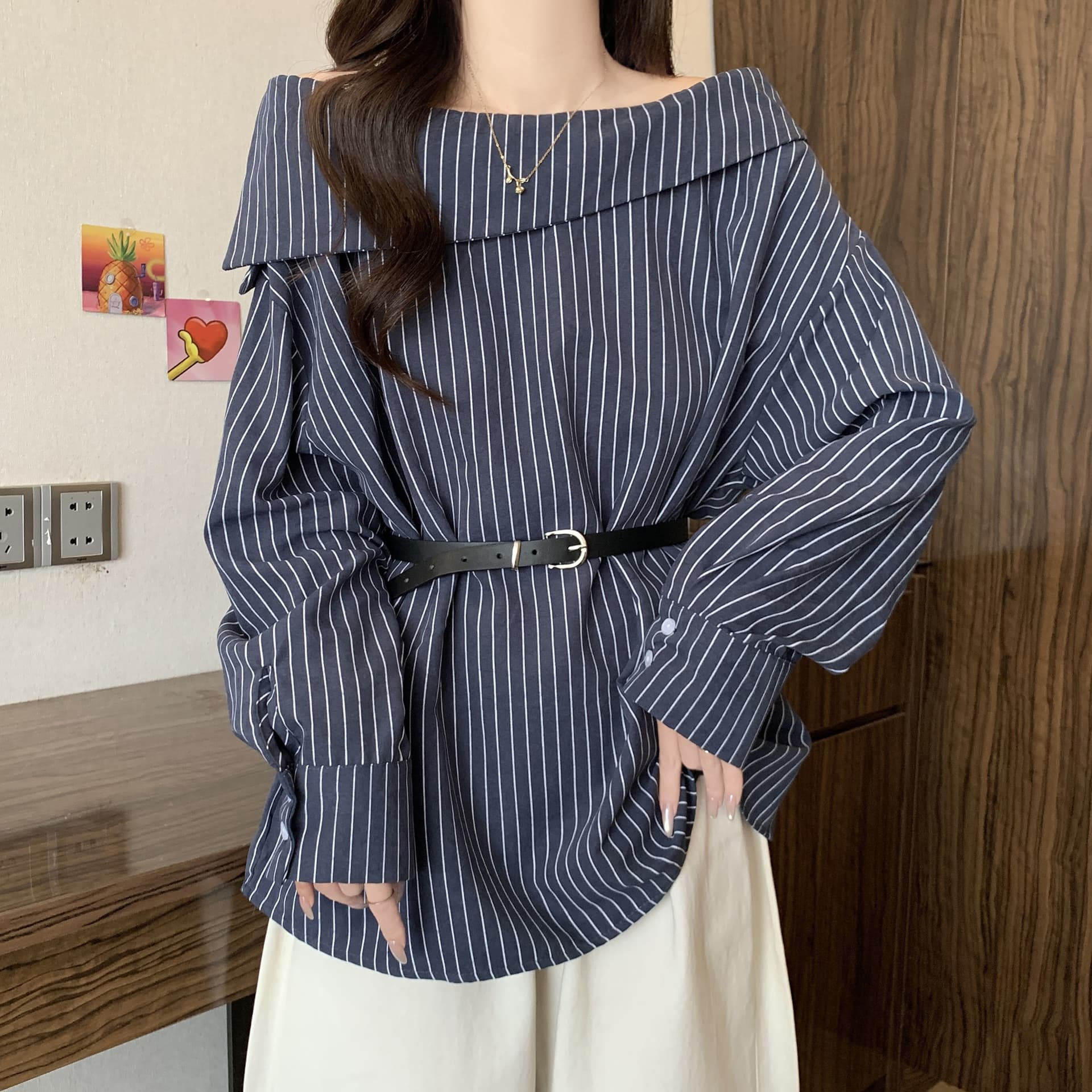 오프숄더 비스듬한 어깨 체크무늬 여성 셔츠 2026 새로운 이른 가을 빅 사이즈 지방 mm 허리 수축 품격 고유 한 맨위 상세 이미지 8