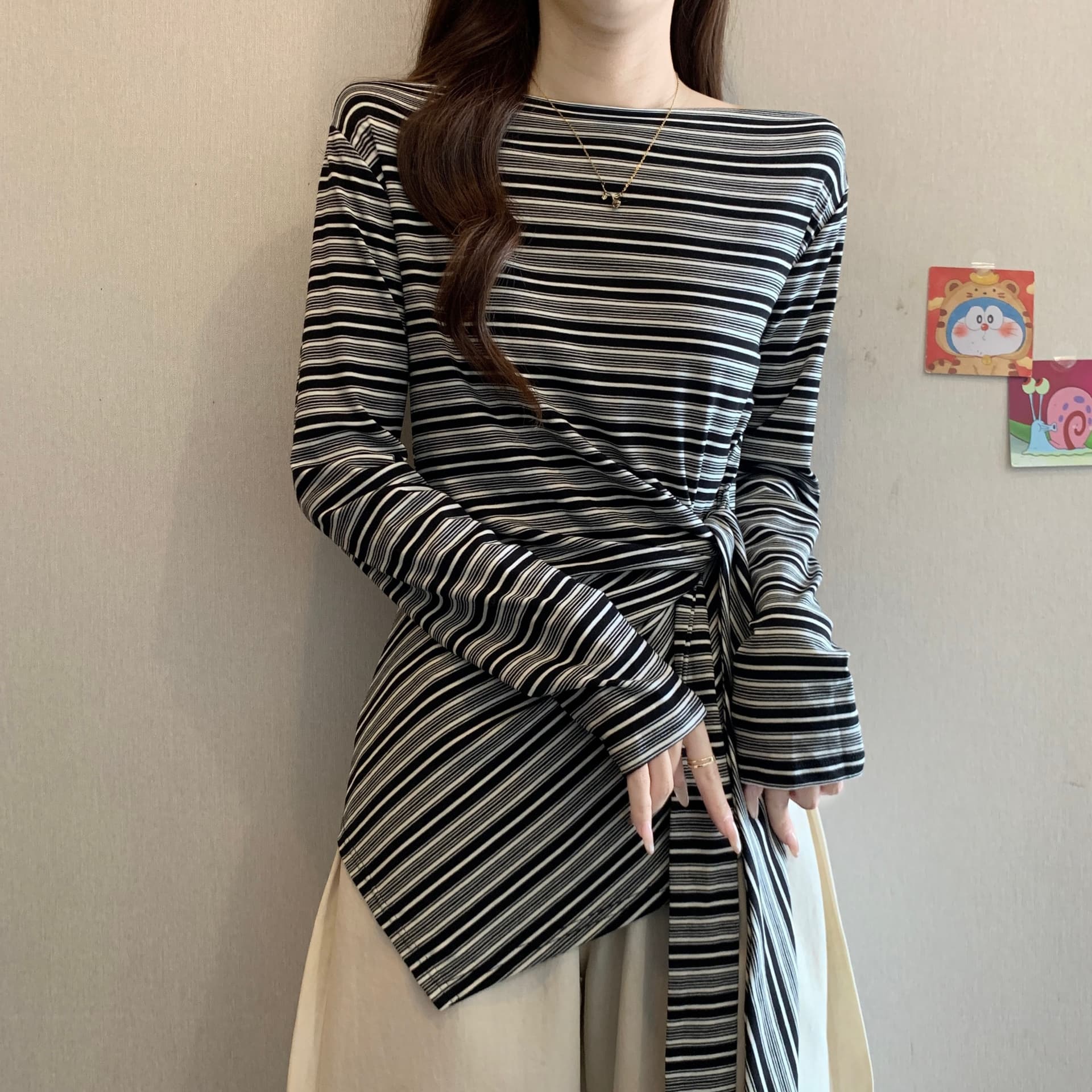빅 사이즈 한 부서 스트라이프 긍정적 인 어깨 긴팔 소매 티셔츠 여성 가을 디자인 센스 동정 지방 mm 루즈핏 슬림해 보이는 맨위 상세 이미지 2