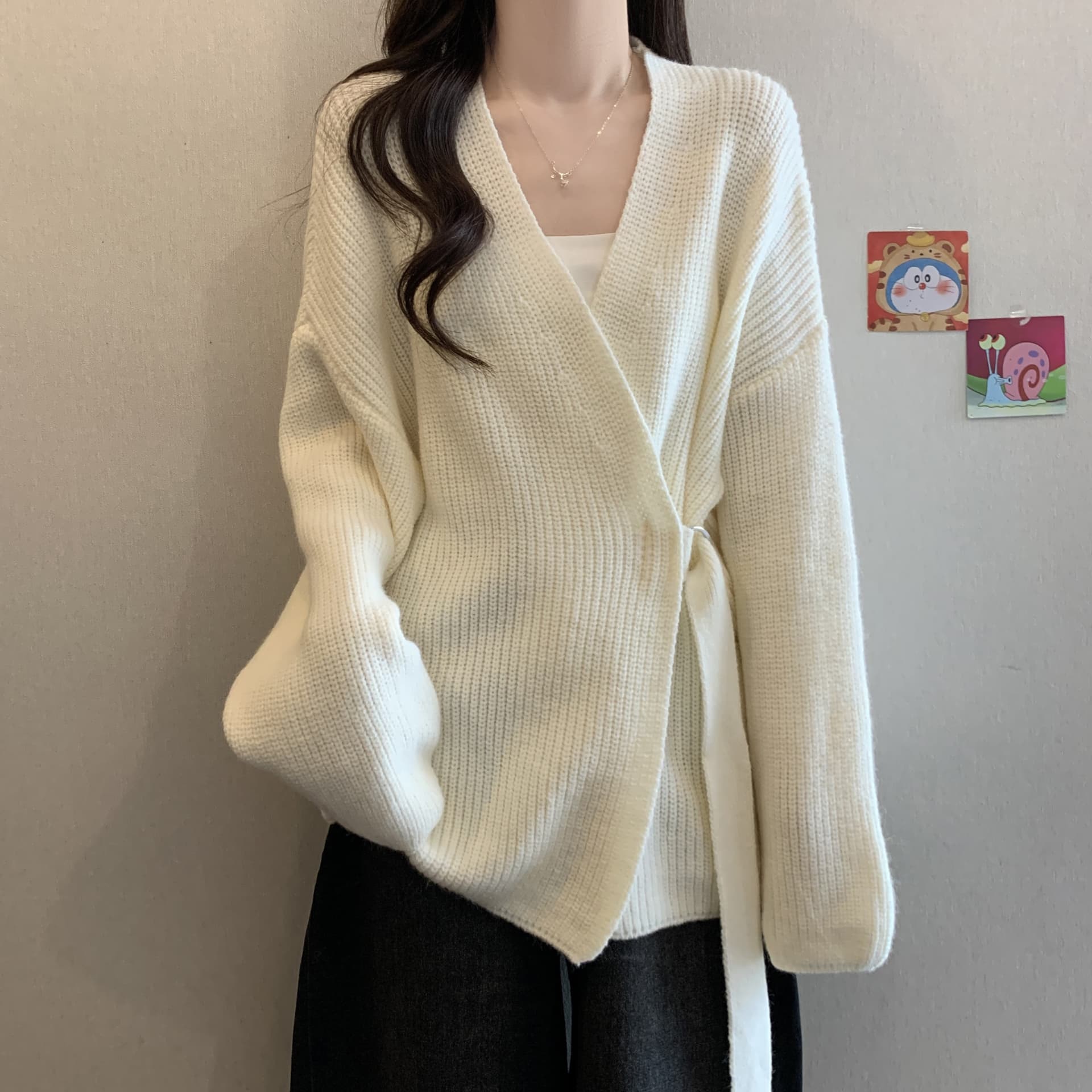 가을 겨울 새로운 프랑스식 슈퍼 잘 생긴 V넥 스웨터 빅 사이즈 여성 의류 지방 mm 느긋한 바람 카디건 코트 이미지 3