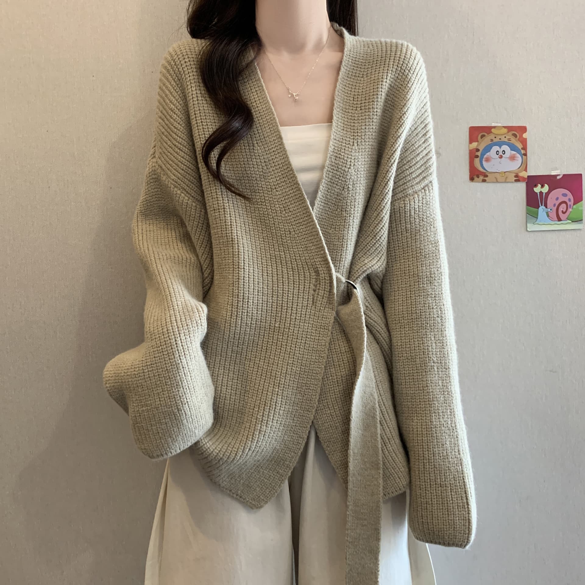 가을 겨울 새로운 프랑스식 슈퍼 잘 생긴 V넥 스웨터 빅 사이즈 여성 의류 지방 mm 느긋한 바람 카디건 코트 이미지 4