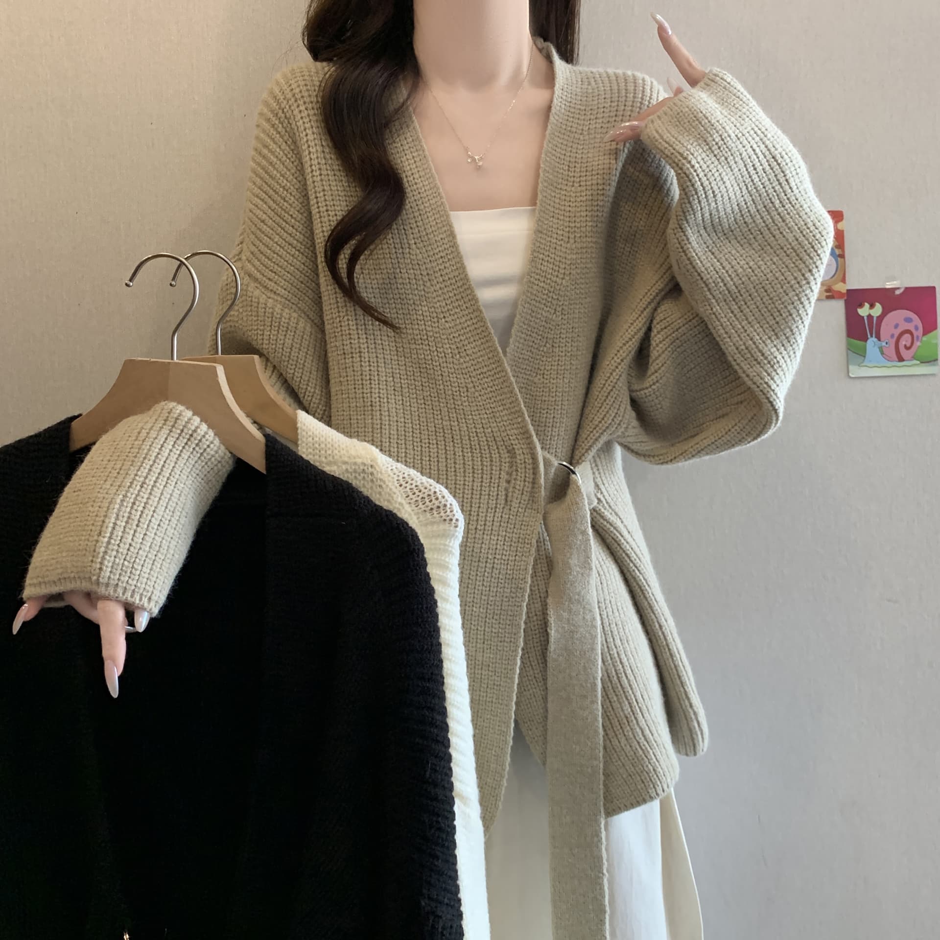 가을 겨울 새로운 프랑스식 슈퍼 잘 생긴 V넥 스웨터 빅 사이즈 여성 의류 지방 mm 느긋한 바람 카디건 코트 상세 이미지 5