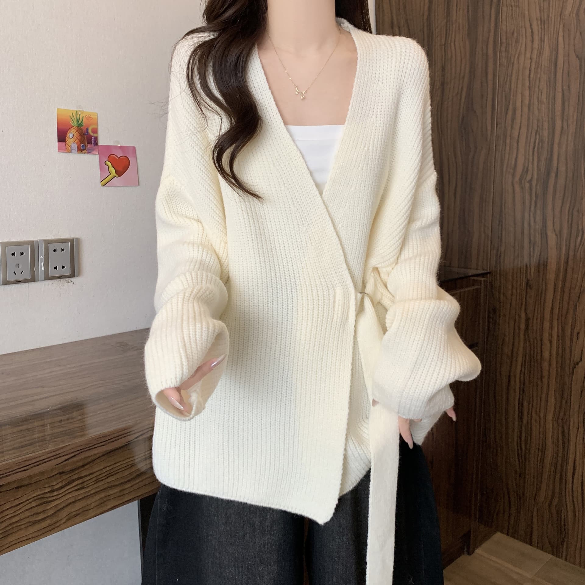 가을 겨울 새로운 프랑스식 슈퍼 잘 생긴 V넥 스웨터 빅 사이즈 여성 의류 지방 mm 느긋한 바람 카디건 코트 상세 이미지 17