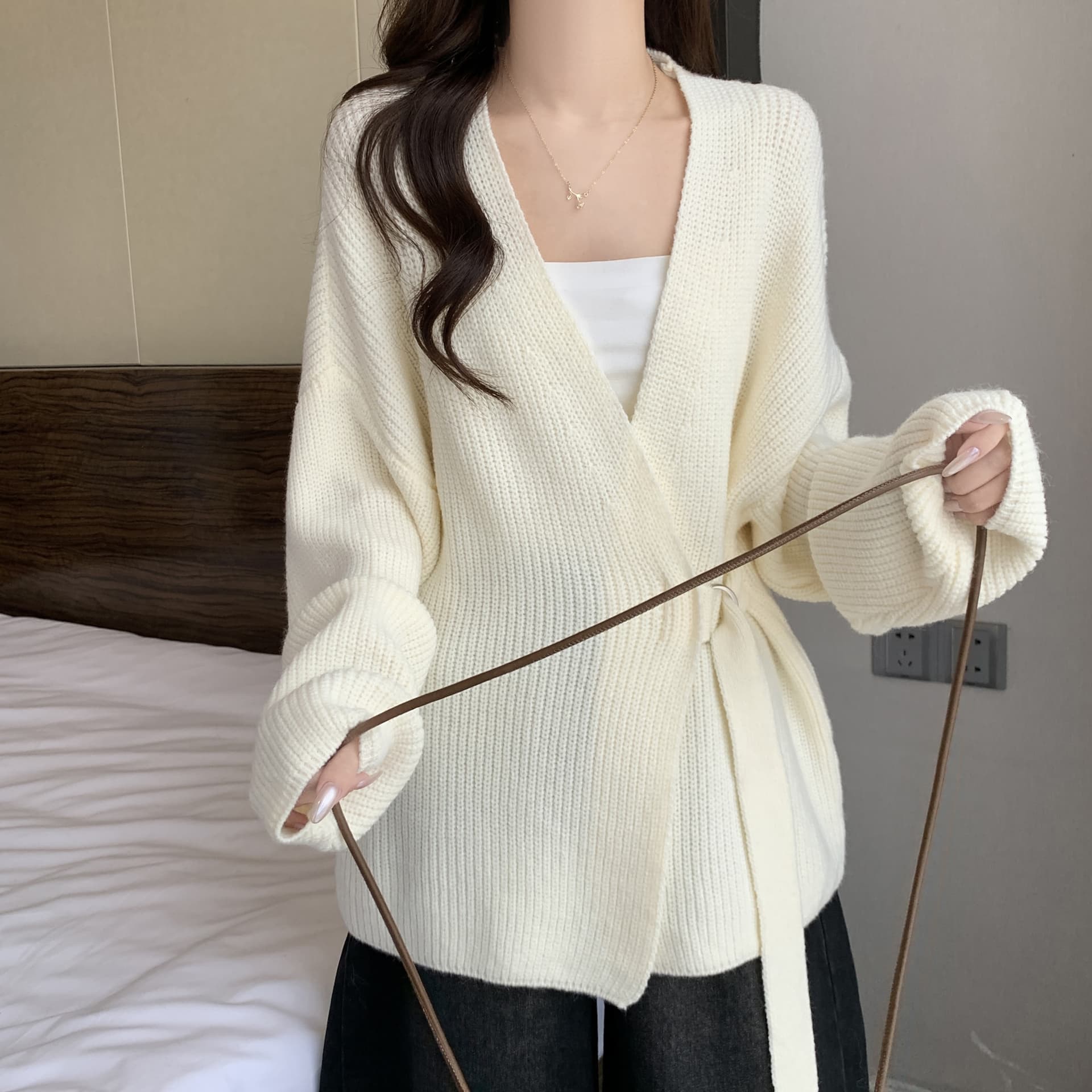 가을 겨울 새로운 프랑스식 슈퍼 잘 생긴 V넥 스웨터 빅 사이즈 여성 의류 지방 mm 느긋한 바람 카디건 코트 상세 이미지 20