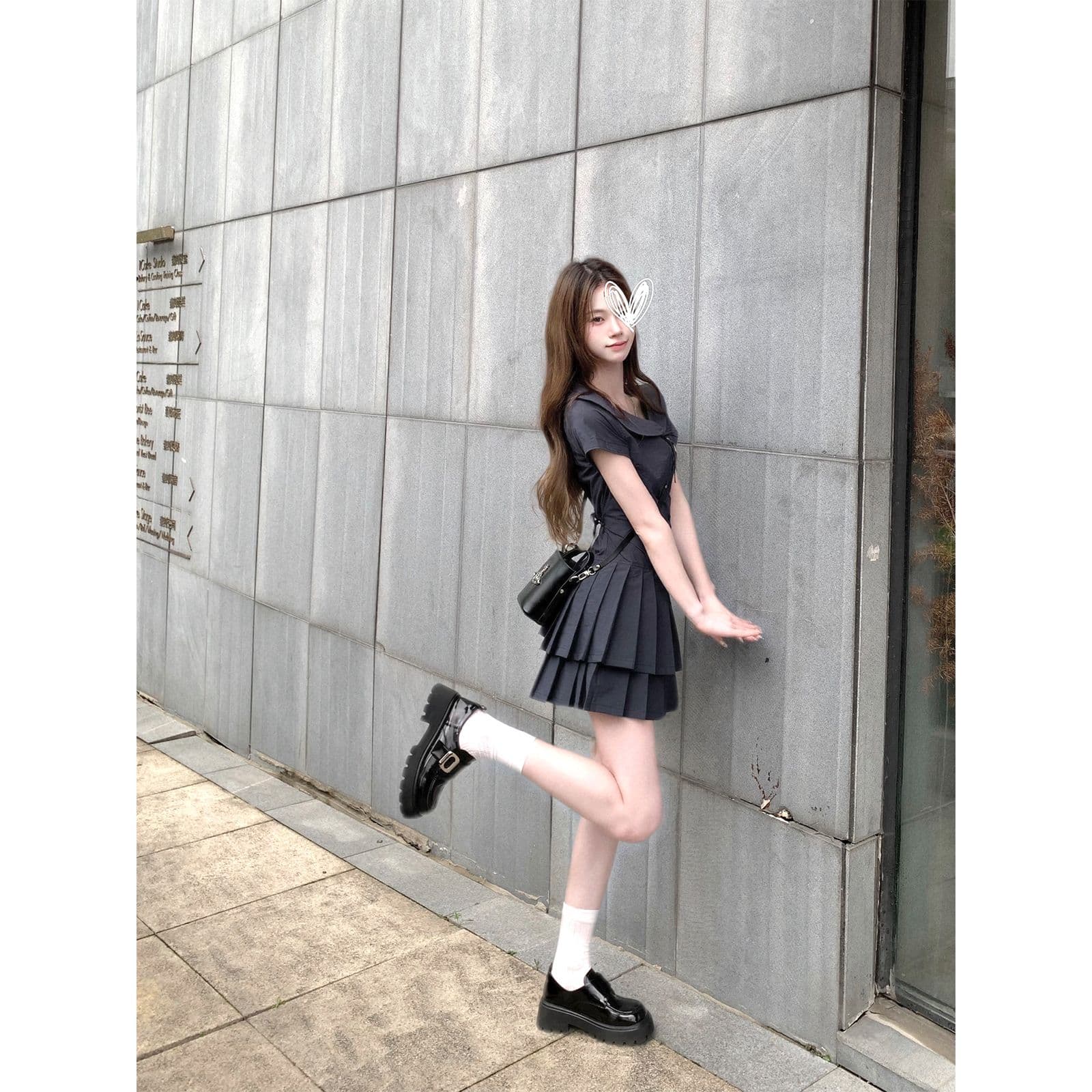 디스플레이 화이트 해군 허리 수축 셔츠 드레스 슬림해 보이는 여름 반팔 다용도 디자인 센스 2025 새로운 여성 드레스 상세 이미지 3