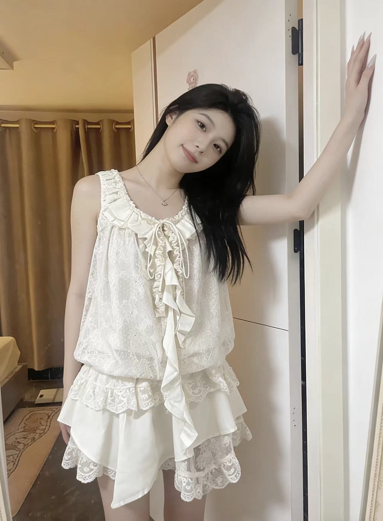 흐름 지불 소녀 신제품 고유 한 살구 색상 민소매 조끼 맨위 여성 아름다운 레이스 미니 스커트 프랑스식 레이스 세트 이미지 3