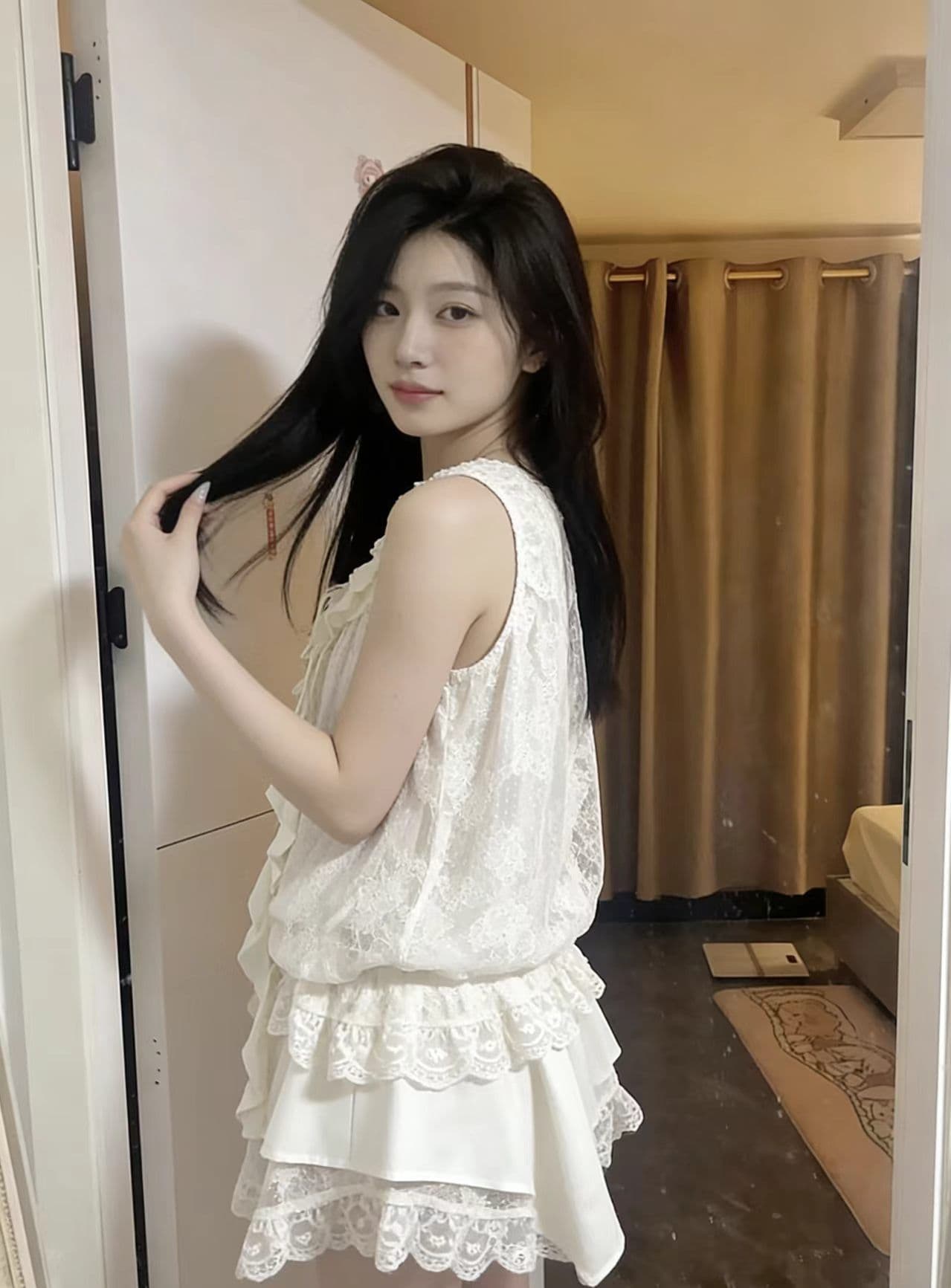 흐름 지불 소녀 신제품 고유 한 살구 색상 민소매 조끼 맨위 여성 아름다운 레이스 미니 스커트 프랑스식 레이스 세트 상세 이미지 5