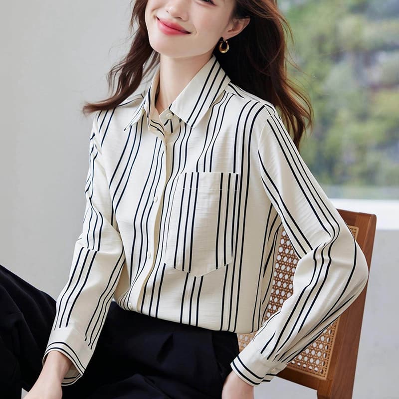 2026 봄 가을 새로운 미니멀리즘 출퇴근 세로 줄무늬 여성 셔츠 품격 쉬폰 루즈핏 다용도 만나는 외출용 맨위 이미지 2