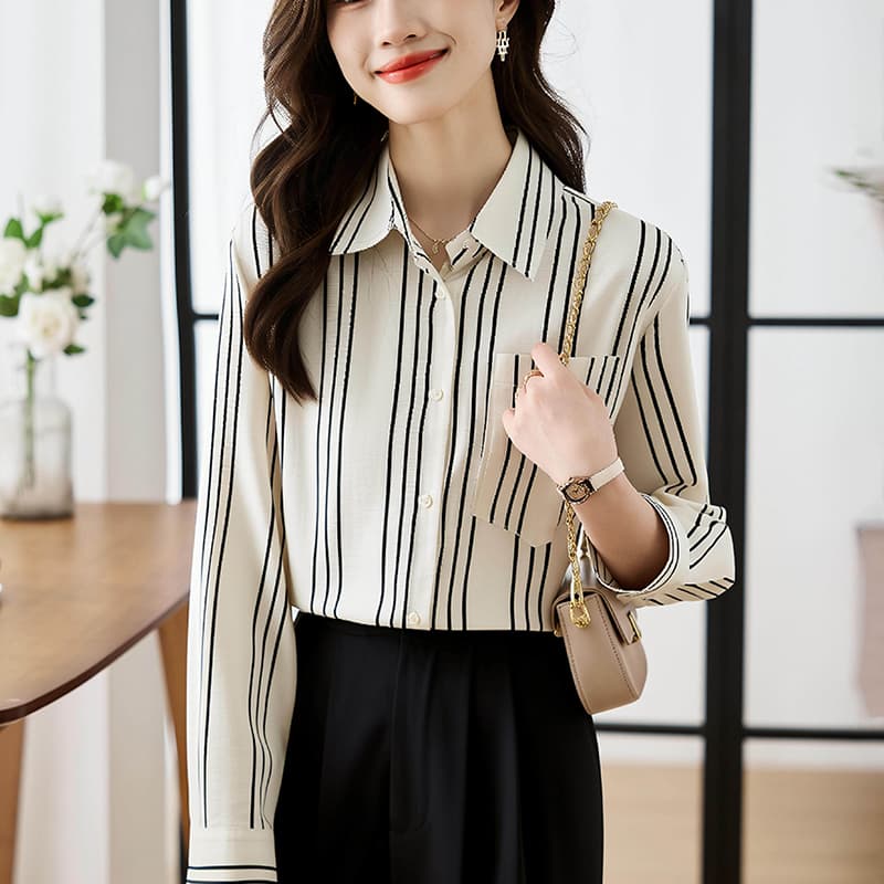 2026 봄 가을 새로운 미니멀리즘 출퇴근 세로 줄무늬 여성 셔츠 품격 쉬폰 루즈핏 다용도 만나는 외출용 맨위