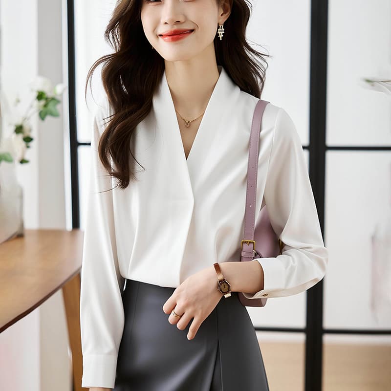 실사 2026 봄 가을 새로운 한국 스타일 다용도 V넥 긴팔 품격 슬림해 보이는 여성 쉬폰 셔츠 가을 맨위 이미지 3