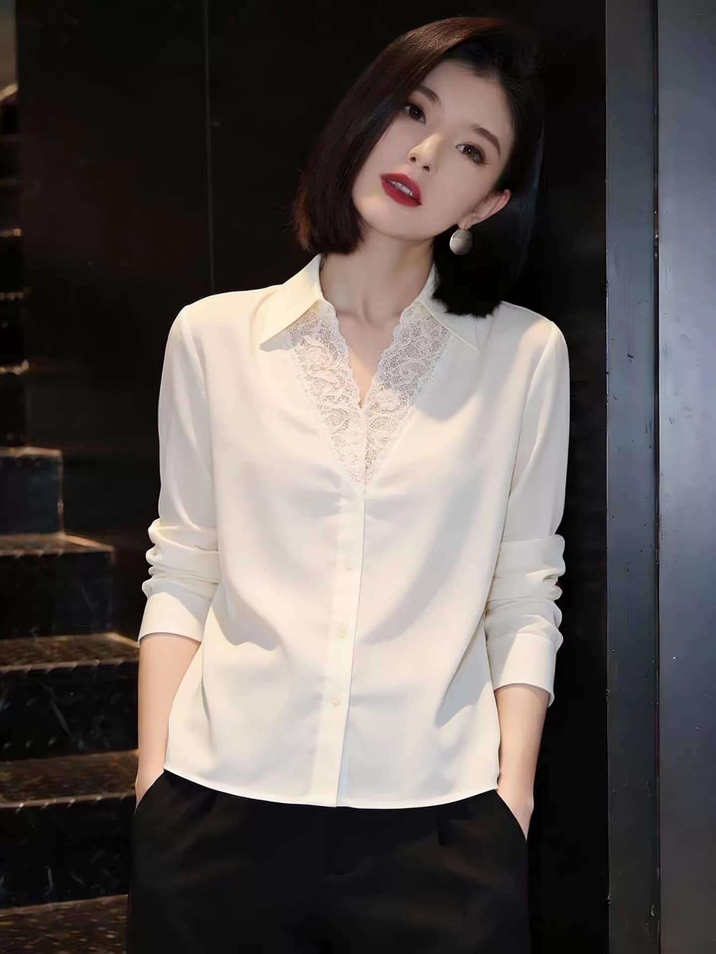 화이트 레이스 레이스 V넥 긴팔 여성 셔츠 2026 봄 가을 새로운 부드러운 슈퍼 잘 생긴 슬림해 보이는 맨위 이미지 4
