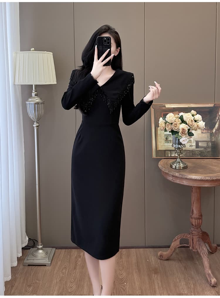 실사 빅 사이즈 패션 가을 겨울 프랑스식 폴로 칼라 비즈 박기 술 무거운 작업 품격 슬림해 보이는 그는 벤 바람 작은 검은 드레스 상세 이미지 7