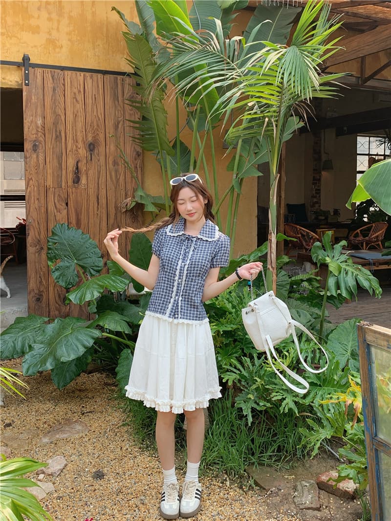 한 부서 작은 청신 디자인 센스 레이스 슬림해 보이는 체크무늬 반팔 맨위 여성 상세 이미지 8