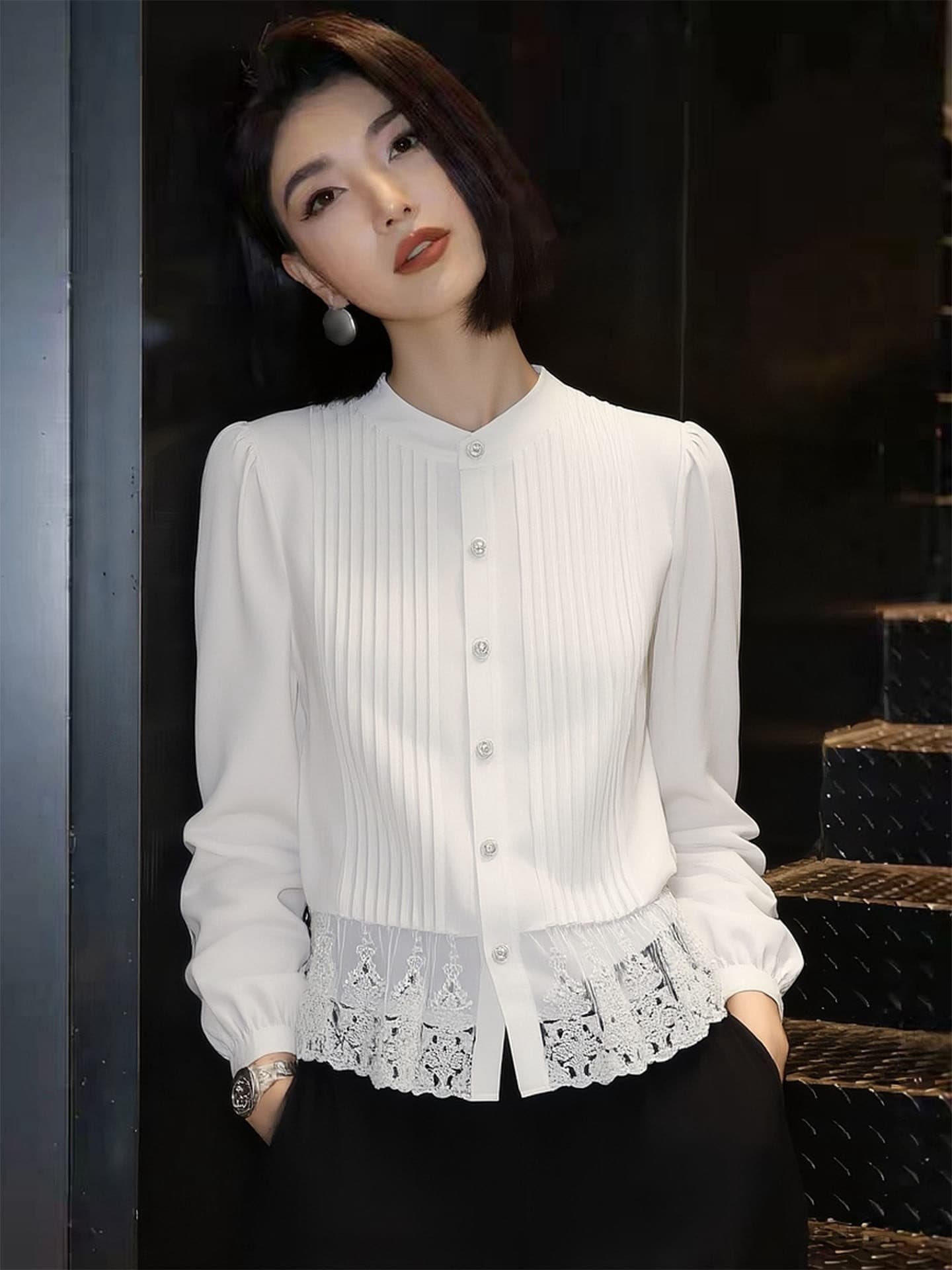 프랑스식 우아함 스탠드 칼라 화이트 긴팔 레이스 조각 여성 셔츠 2026 년 봄 새로운 출퇴근 미니멀리즘 맨위 상세 이미지 2
