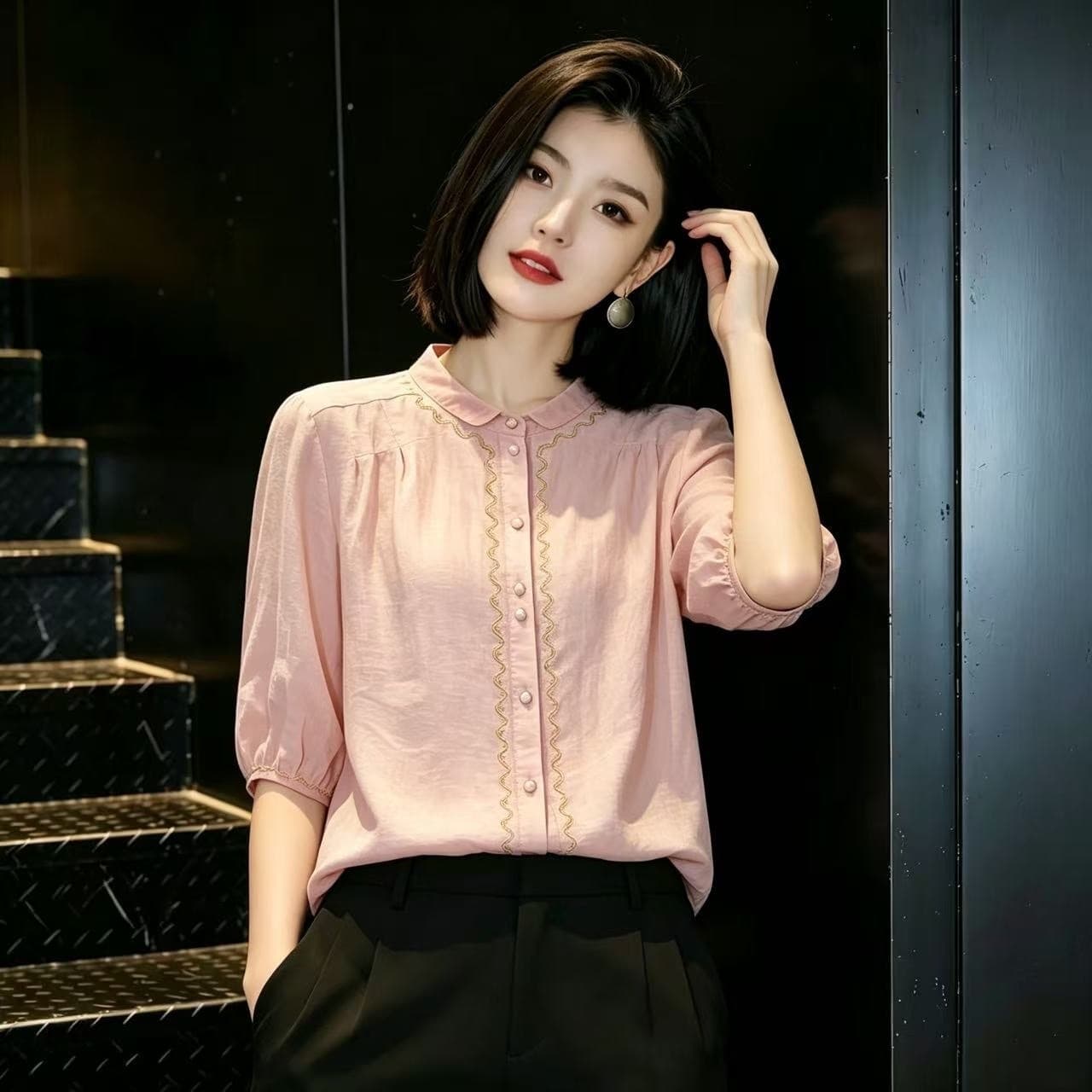2026 새로운 여름 얇은 스타일 자수 면 린넨 셔츠 연령 감소 외국 가스 5 점 소매 맨위 여성 이미지 2