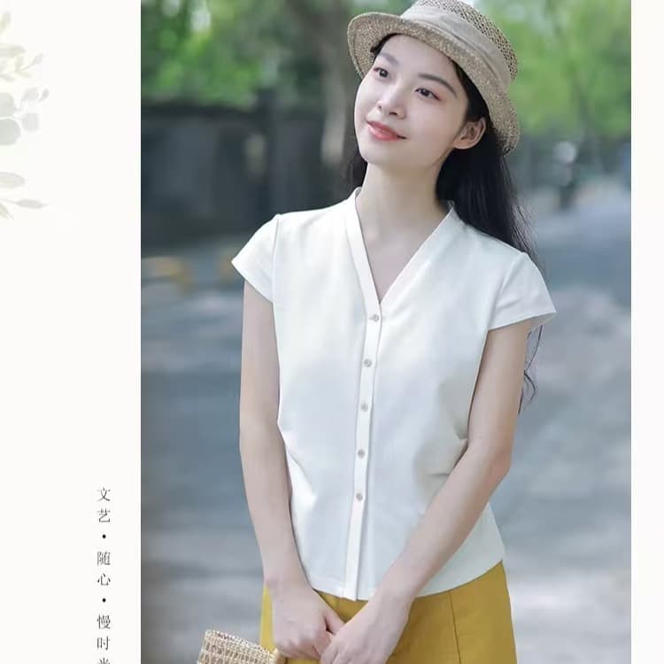 2026 모방 라미 프린트 셔츠 여성용 짧은 소매 몸매 가꾸기 디자인 센스 여름 새로운 여성 의류 품격 우아함 맨위 이미지 4