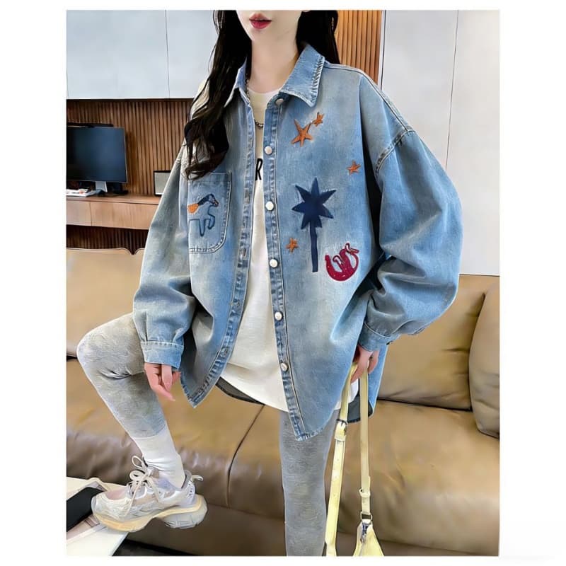 Chic 디자인 센스 자수 데님 여성 코트 봄 가을 새로운 한 부서 루즈핏 캐주얼 연령 감소 품격 셔츠 맨위