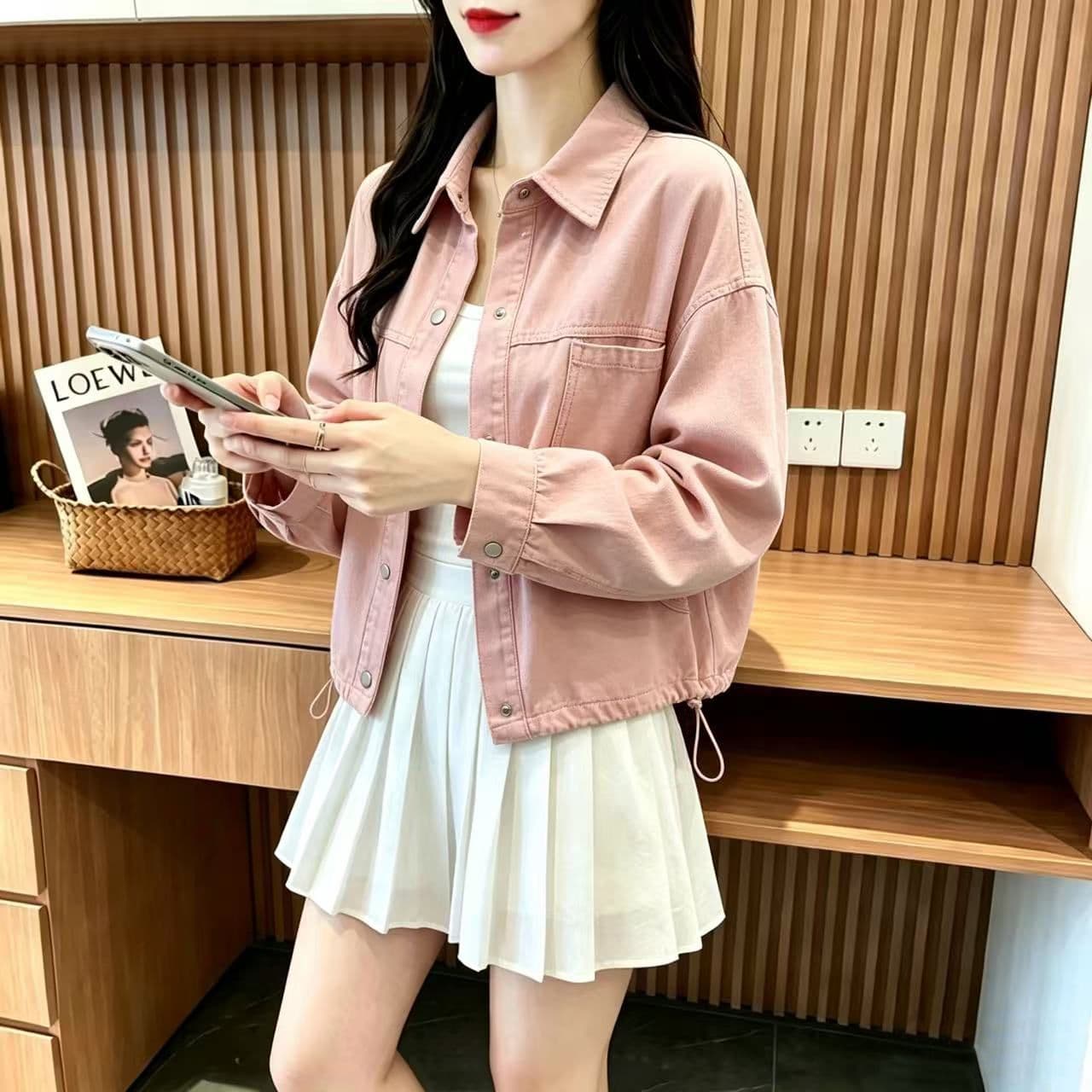 2026 가을 새로운 슈퍼 부드럽다 데님 여성 코트 루즈핏 쇼트 스타일 작은 키 재킷 맨위 이미지 4