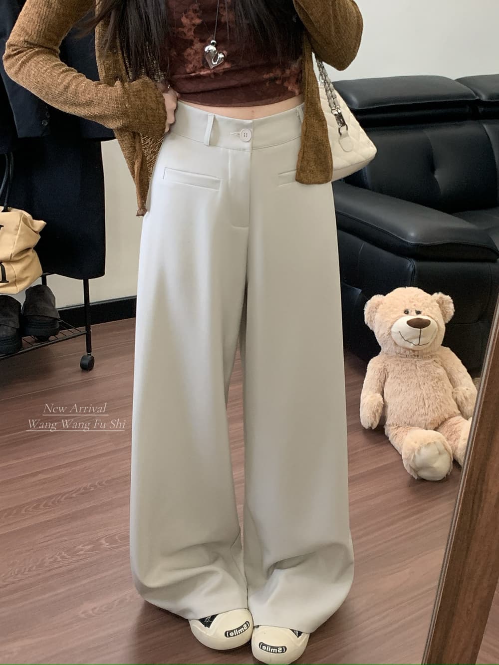 정가 실사 2026 새로운 와이드 레깅스 바지 도루 센스 루즈핏 캐주얼 바지 바닥 청소 정장 바지 상세 이미지 4
