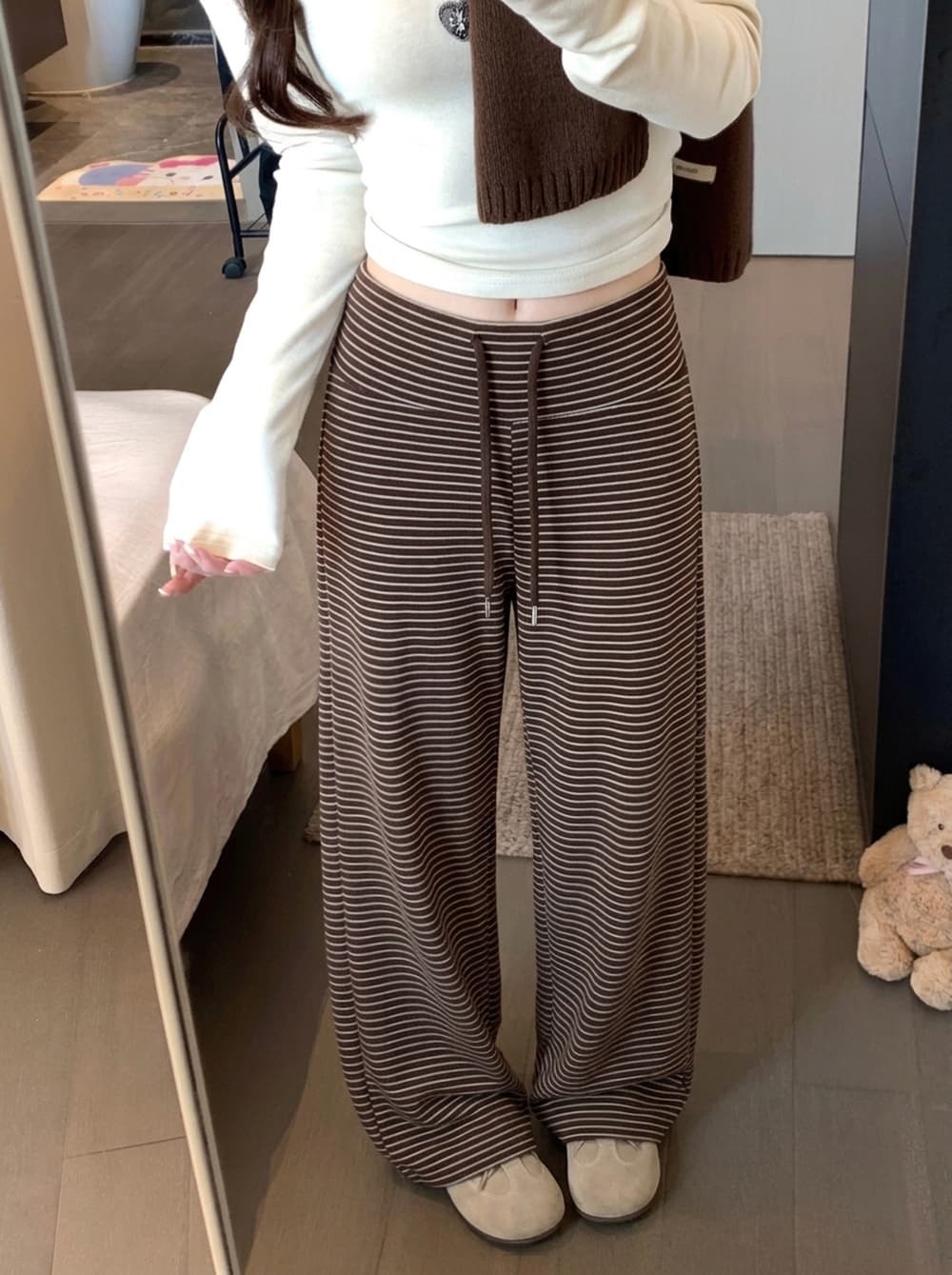 정가 실사 느긋한 바람 둘 착용 스트라이프 펌프 로프 와이드 레그 팬츠 캐주얼 루즈핏 스트레이트 팬츠 여성 상세 이미지 14