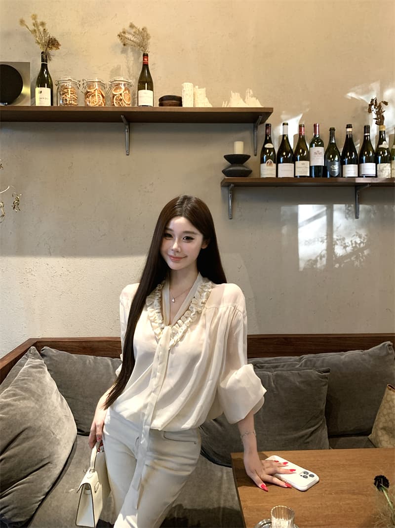 실사 정가 프릴 V넥 리본 셔츠 루즈핏 긴팔 인사이드 잡아라. 의류 셔츠 여성 가을 상세 이미지 13
