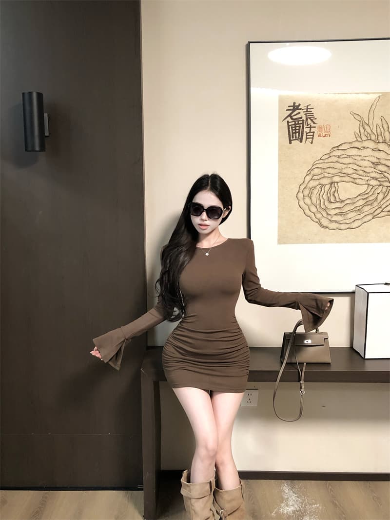 실사 정가 섹시함 순수한 욕망 몸매 가꾸기 펌프 Pleat 나팔 소매 타이트 스커트 미니 스커트 드레스 상세 이미지 10