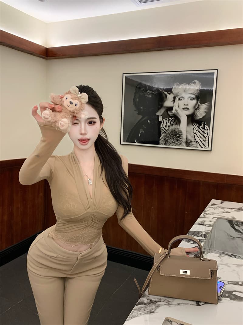 실사 정가 마이크로 ~을 통해 망사 긴팔 V넥 맨위 티셔츠 레이스 캐미솔 인사이드 가져 가라. 만나는 투피스 세트 상세 이미지 23