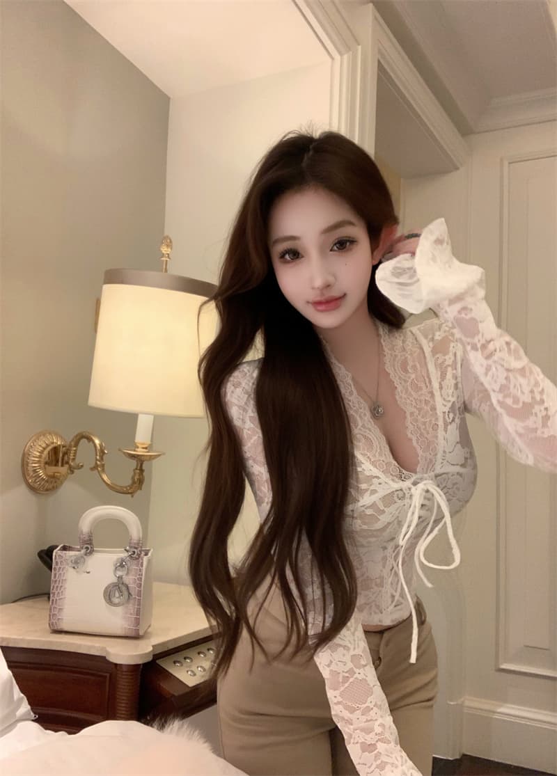 실사 정가 검정색 V넥 레이스 셔츠 여성 겨울 홀로우 아웃 순수한 욕망 긴팔 다용도 맨위 상세 이미지 3
