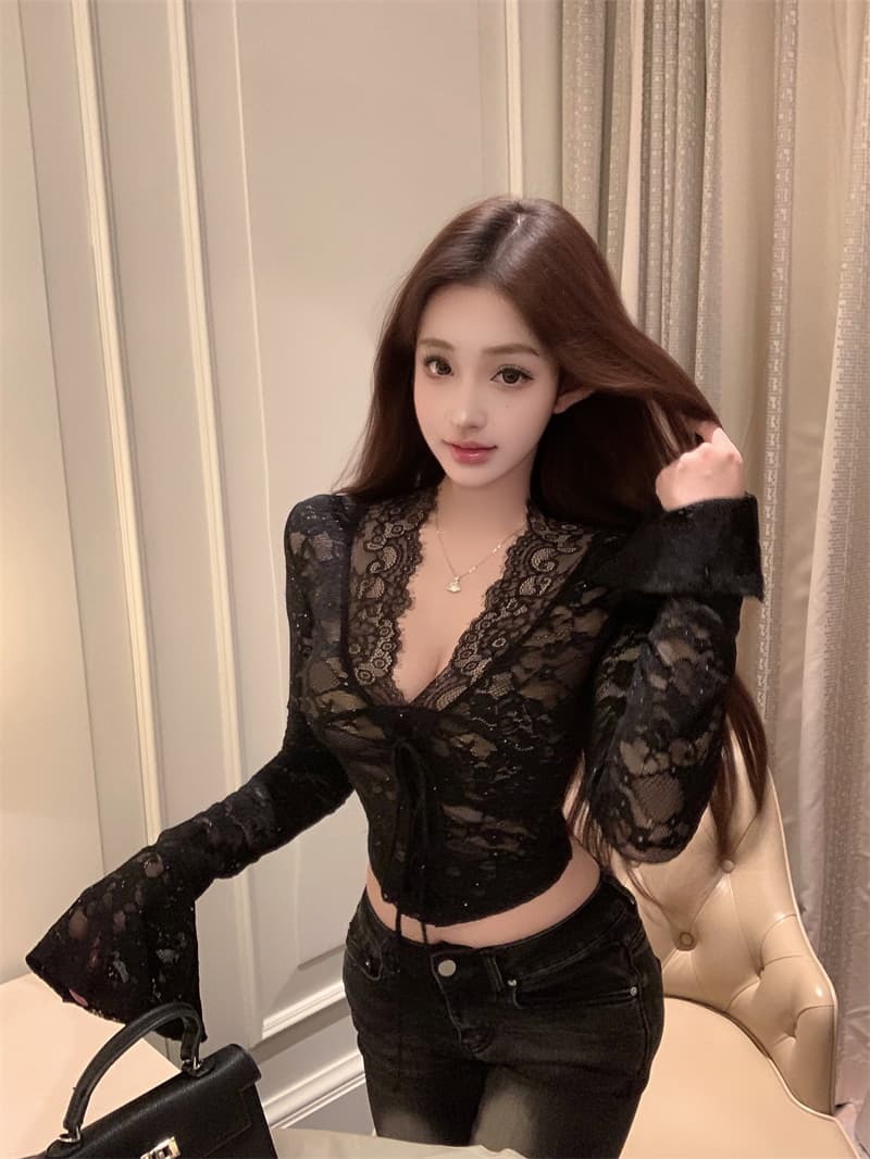 실사 정가 검정색 V넥 레이스 셔츠 여성 겨울 홀로우 아웃 순수한 욕망 긴팔 다용도 맨위 상세 이미지 16