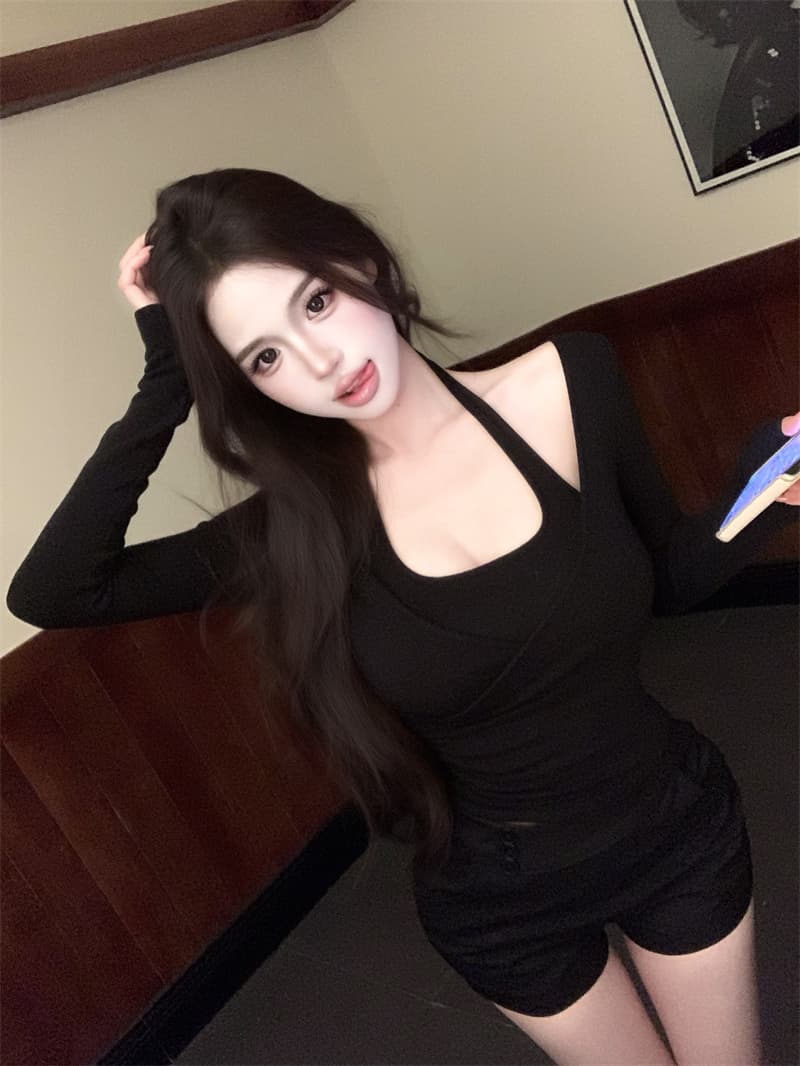 실사 정가 u 칼라 십자가 행침 목 오프숄더 주름 페이크 레이어드 티셔츠 인사이드 잡아라. 의류 상세 이미지 15