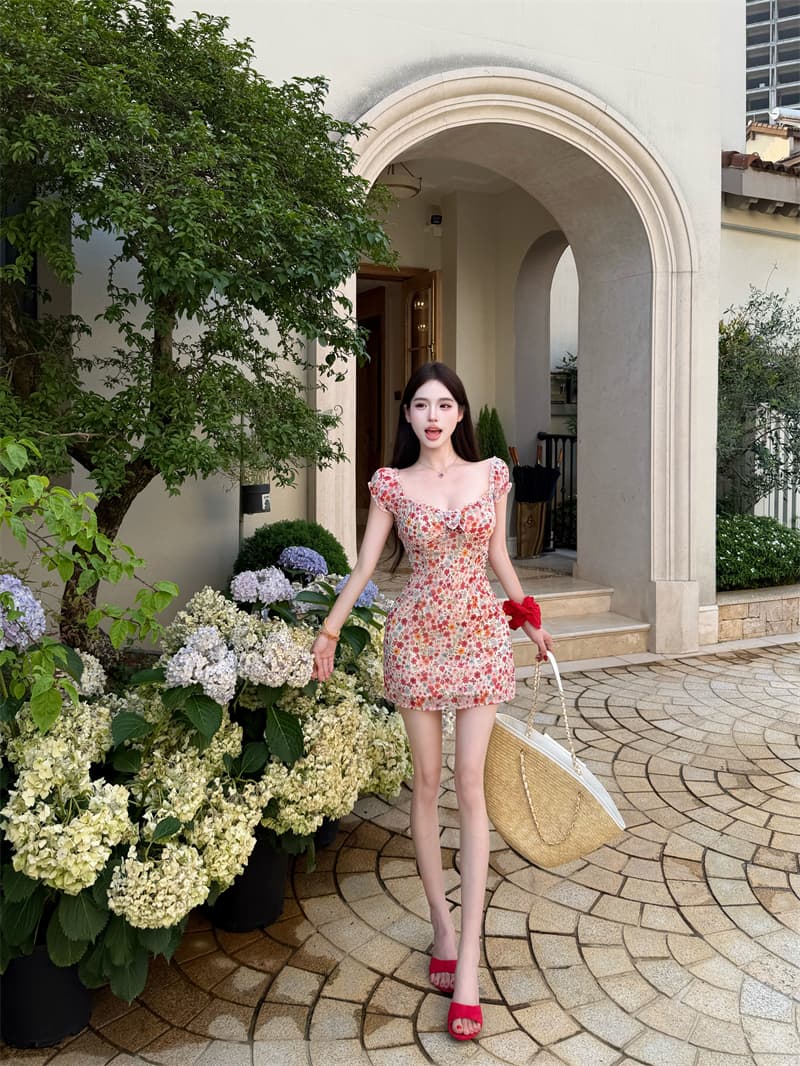 실사 정가 차 기장 꽃 둘 색상 오프숄더 매듭 꽃무늬 거품 소매 프릴 드레스 상세 이미지 11