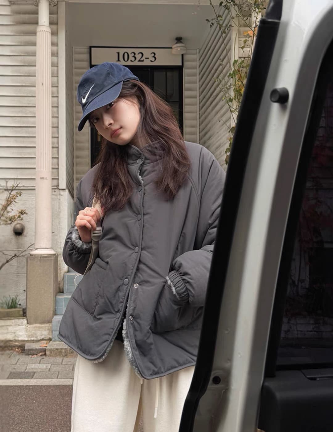 한국 동대문 2029 가을 겨울 새로운 오른쪽 그는 패턴 양성 및 음성 둘 착용 모피 면 옷 여성 코트 상세 이미지 11