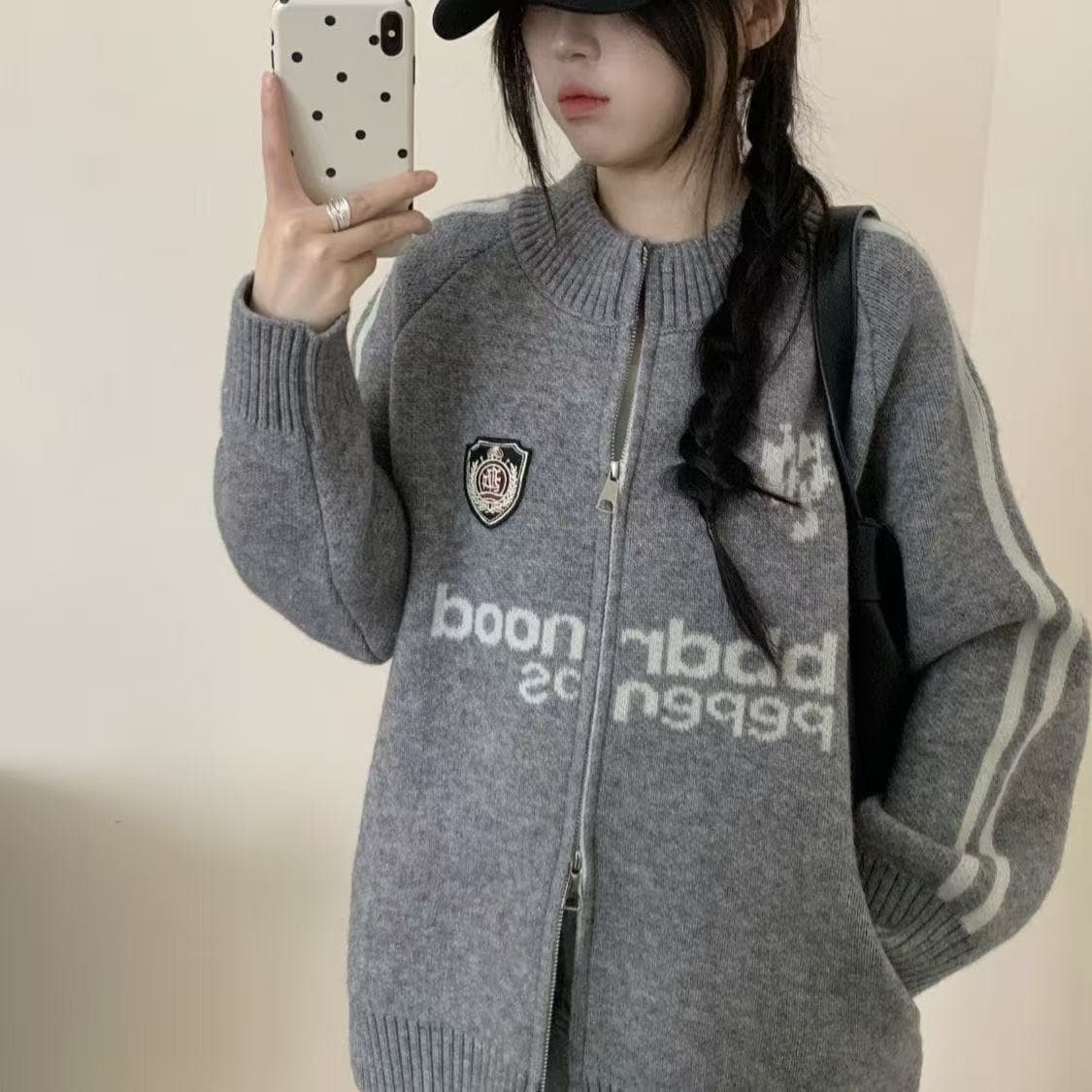 있음 선적 슈퍼 무거운 작업 야구 바람 알파벳 지퍼 스웨터 오픈 가디건 여성 가을 겨울 새로운 루즈핏 니트 스웨터 재킷 트렌디 이미지 3