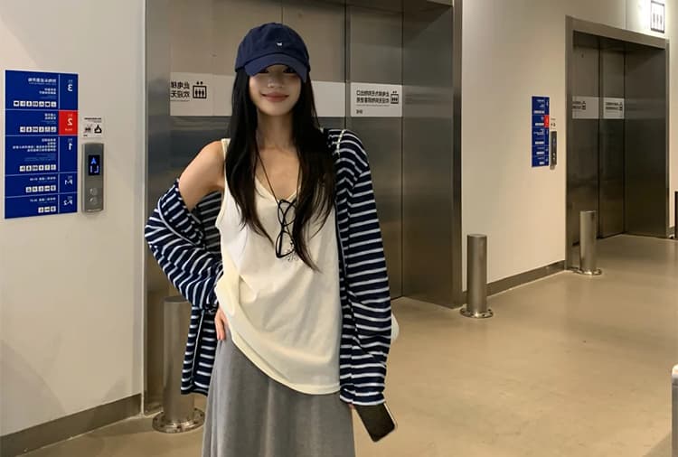 지금 이른 봄 새로운 임산부 느긋한 바람 스트라이프 오픈 가디건 조끼 반신 스커트 세 조각 여성 세트 상세 이미지 22
