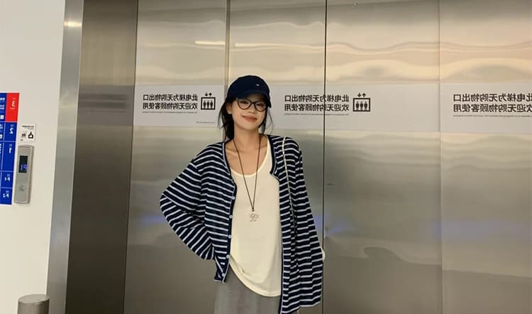 지금 이른 봄 새로운 임산부 느긋한 바람 스트라이프 오픈 가디건 조끼 반신 스커트 세 조각 여성 세트 상세 이미지 24