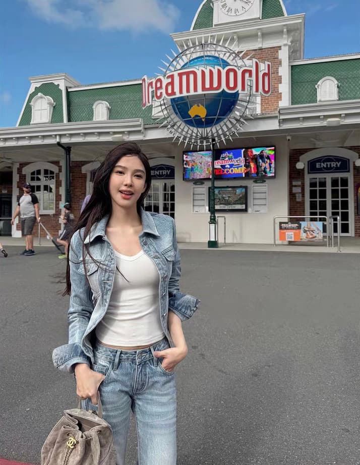 시 웨이 리앙 세련된 데님 여성 몸매 가꾸기 센스 워싱 허리 수축 데님 짧은 외투 부츠컷 바지 세트 투피스 세트 상세 이미지 4